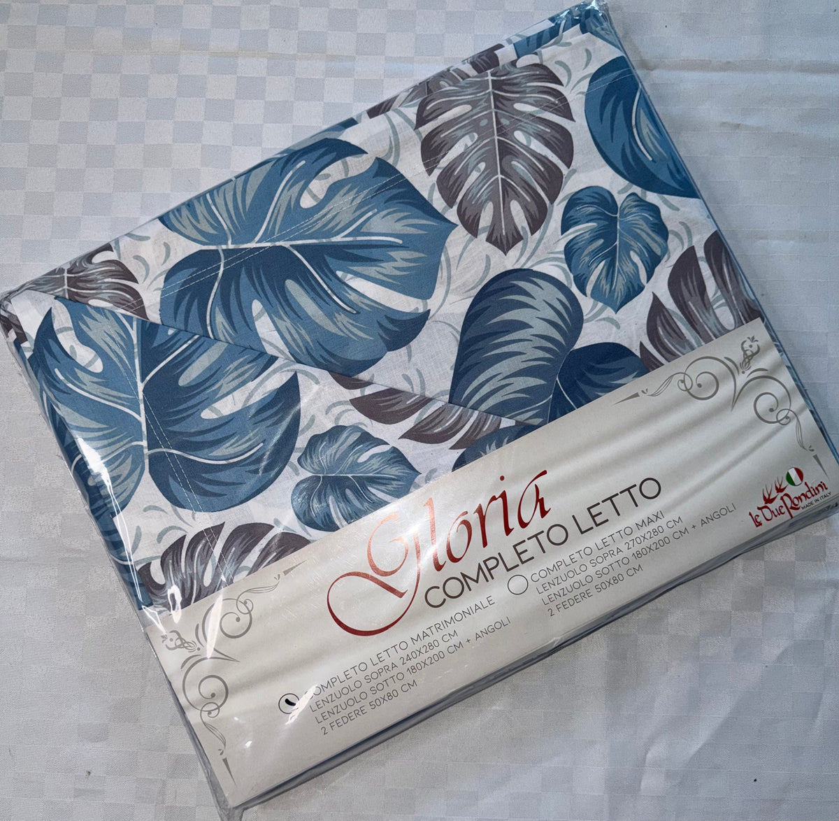 COMPLETO LENZUOLA MATRIMONIALE IN 100% COTONE , contiene Lenzuolo sopra, Lenzuolo sotto con angoli e due Federe