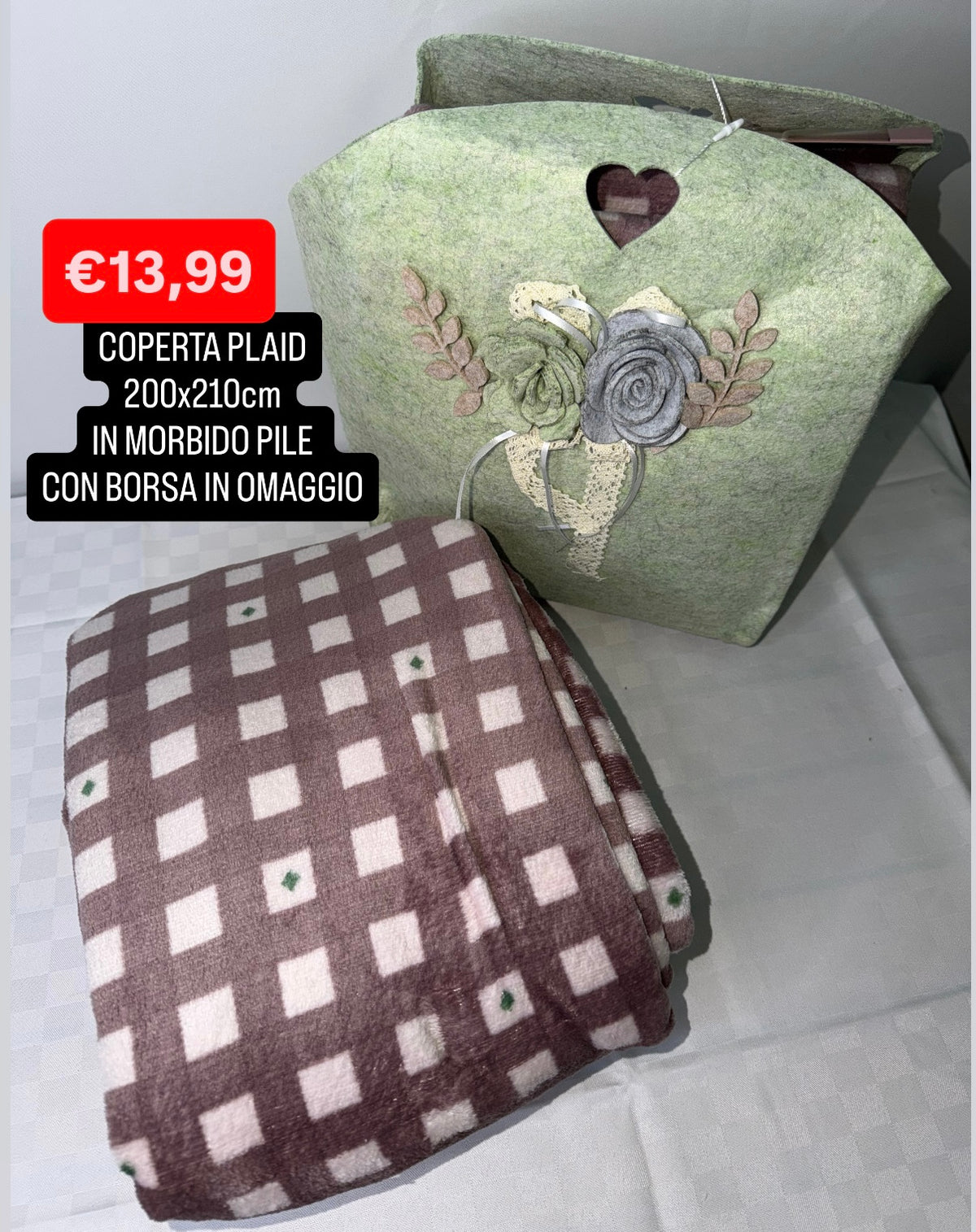 COPERTA PLAID IN MORBIDO PILE misura 210x200cm (COMPRESA DI BORSA IN OMAGGIO)