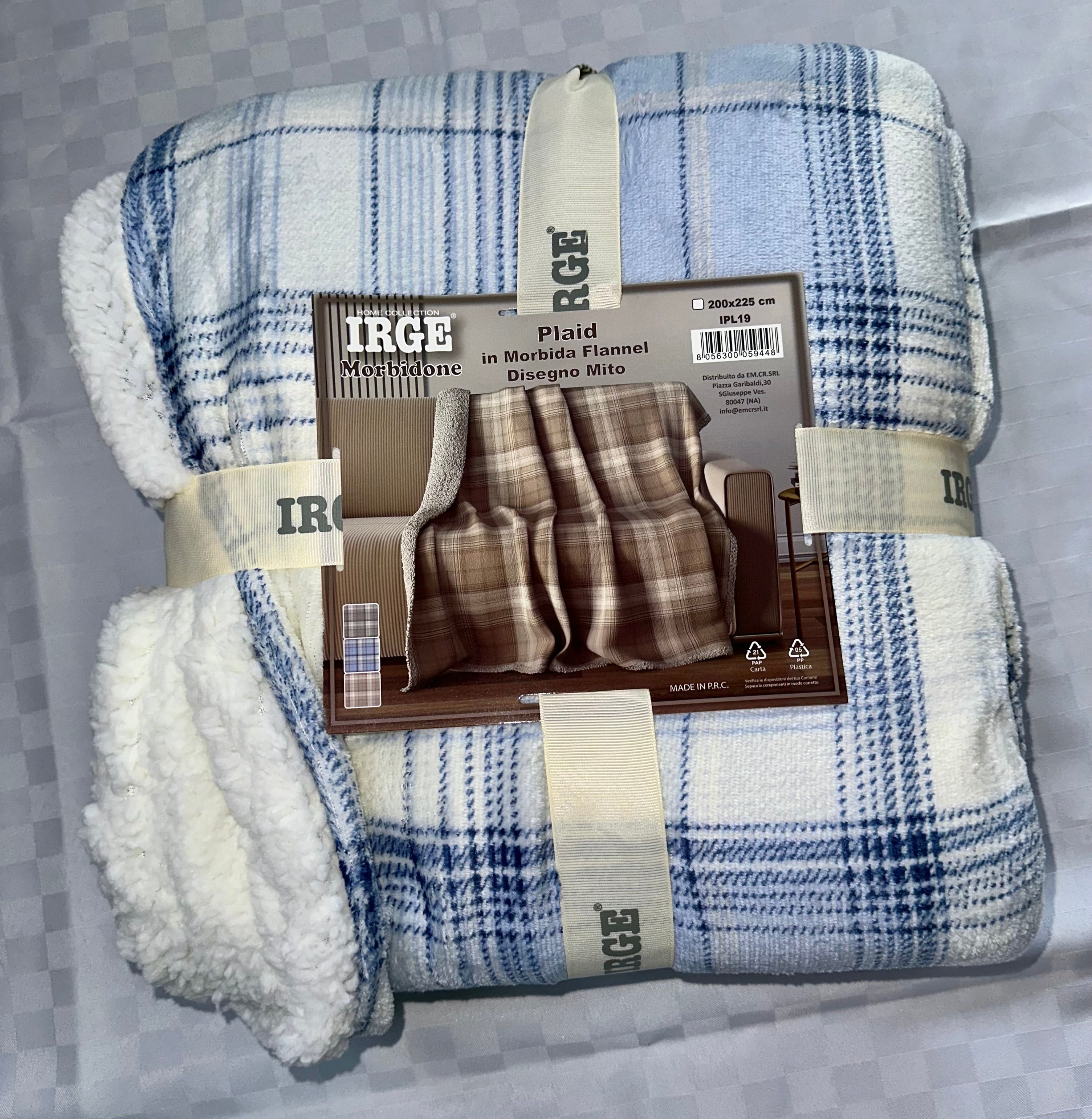COPERTA PLAID IN MORBIDO PILE CON STRATO DI PELLICCIA SOTTO misura 200x225cm