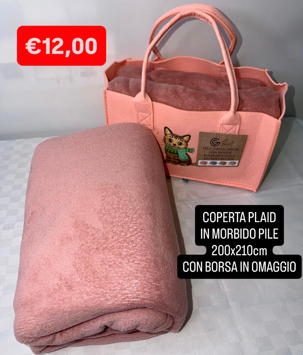 COPERTA PLAID IN MORBIDO PILE misura 200x210cm (COMPRESA DI BORSA IN OMAGGIO)