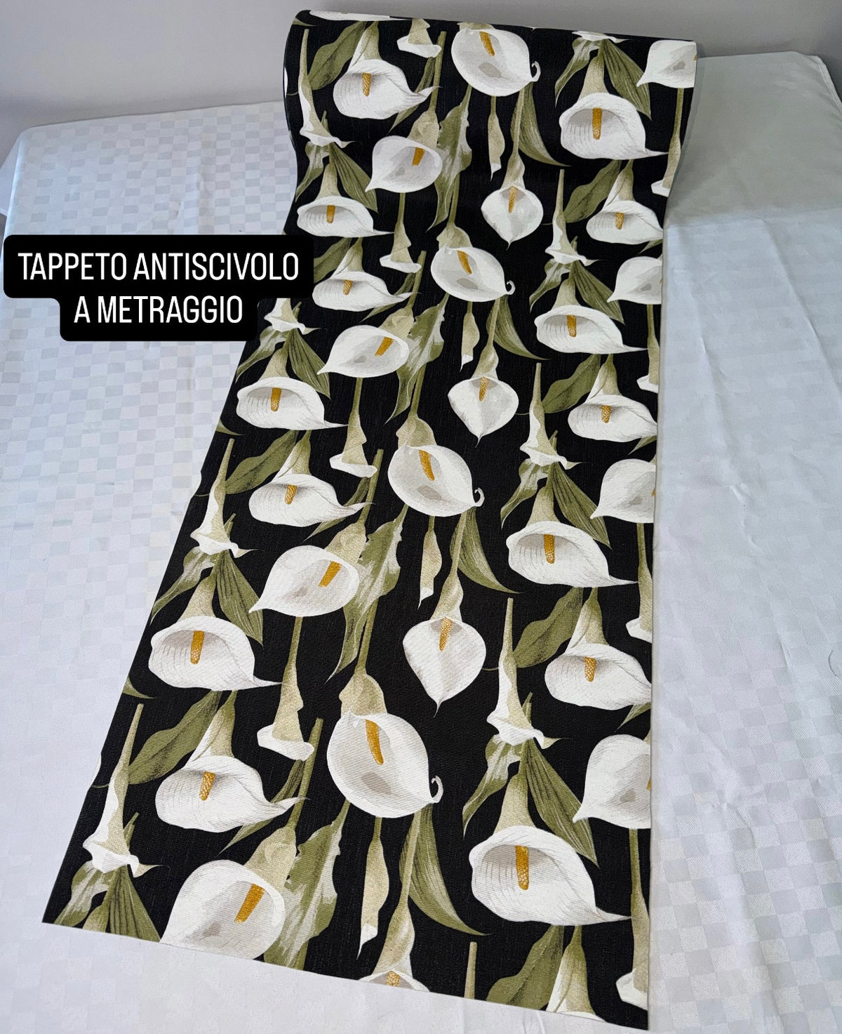TAPPETO ANTISCIVOLO A METRAGGIO colore nero Fantasia Carla