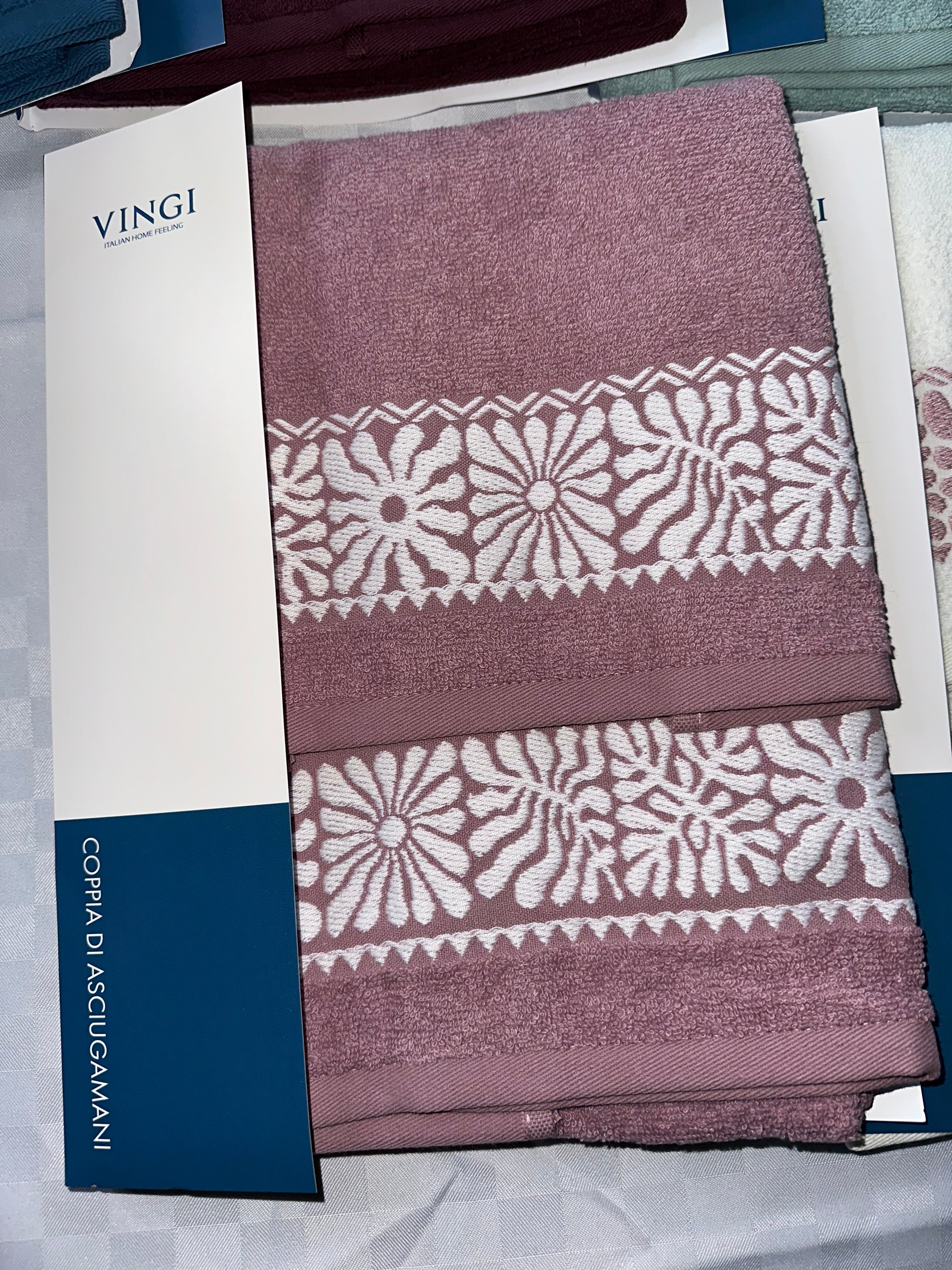 COPPIA DI ASCIUGAMANI VINGI IN OTTIMA SPUGNA 1 Grande Viso + 1 Piccola Ospite