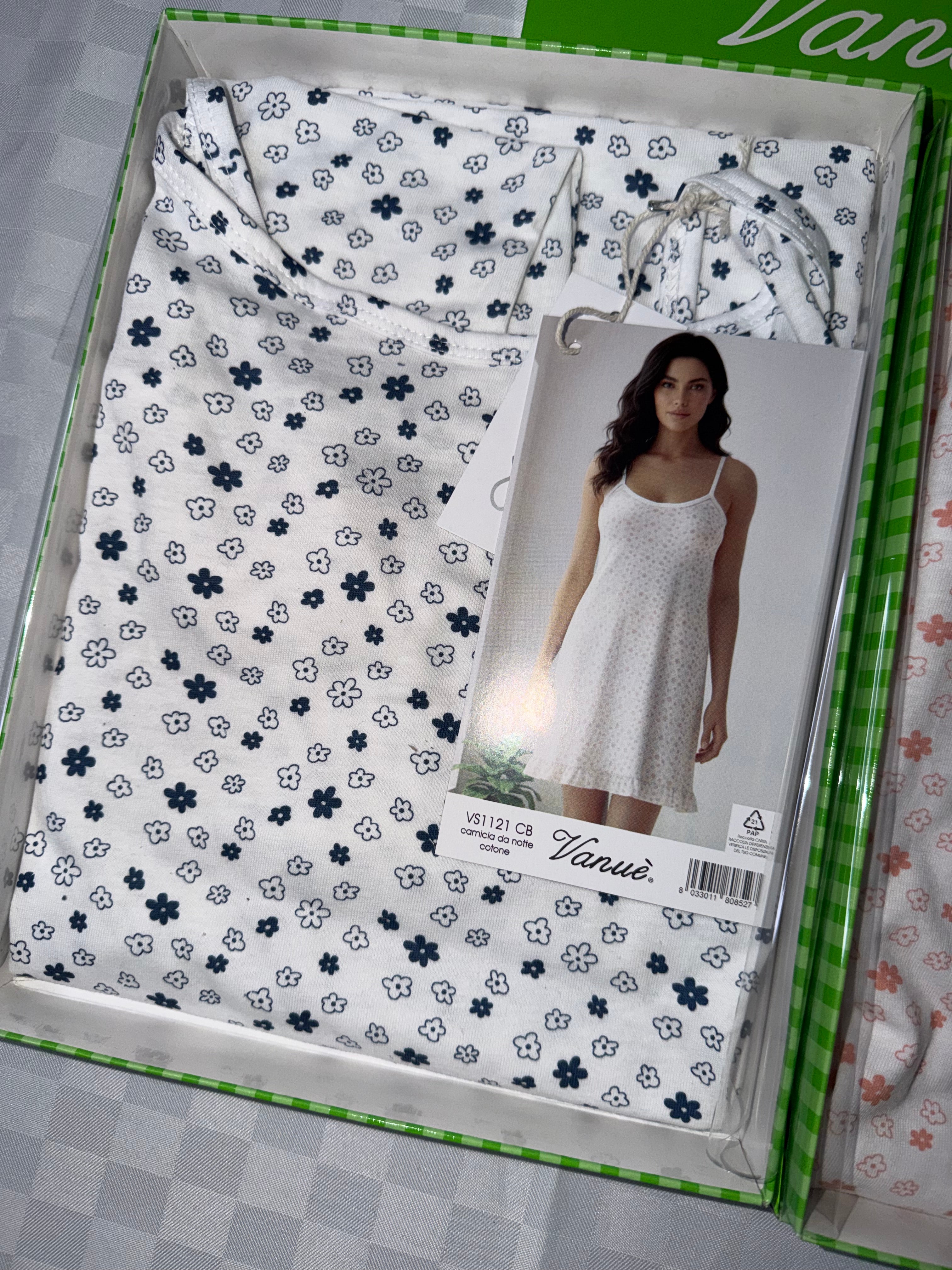 CAMICIA DA NOTTE A BRETELLINE in 100% cotone