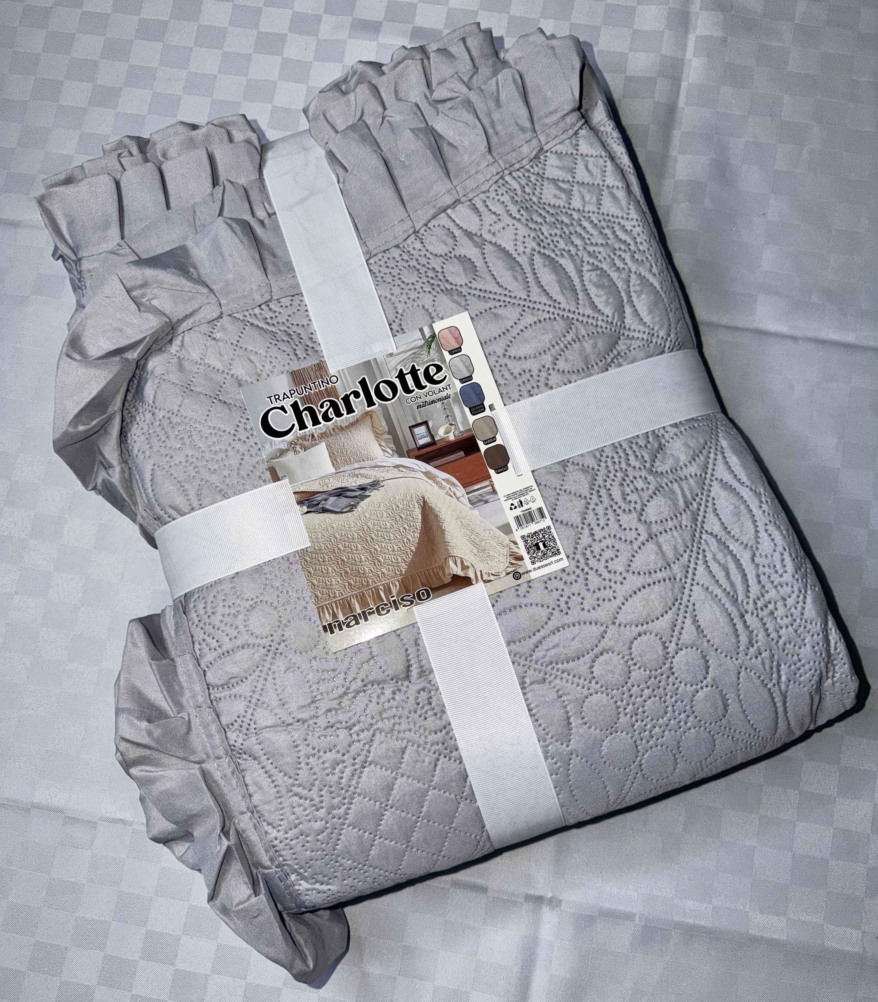 TRAPUNTINO PRIMAVERILE MATRIMONIALE CON VOILANT misura 260x260cm