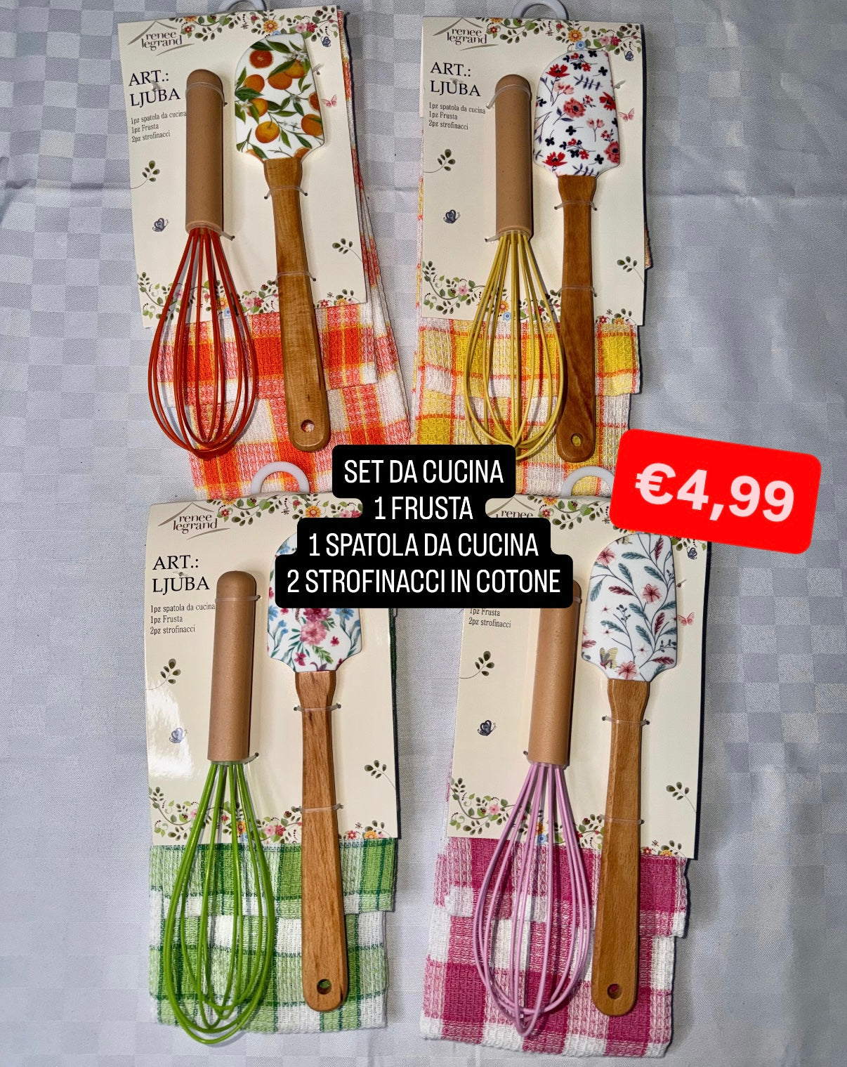 SET DA CUCINA contiene 1 Frusta, 1 Spatola da cucina e 2 Strofinacci in cotone