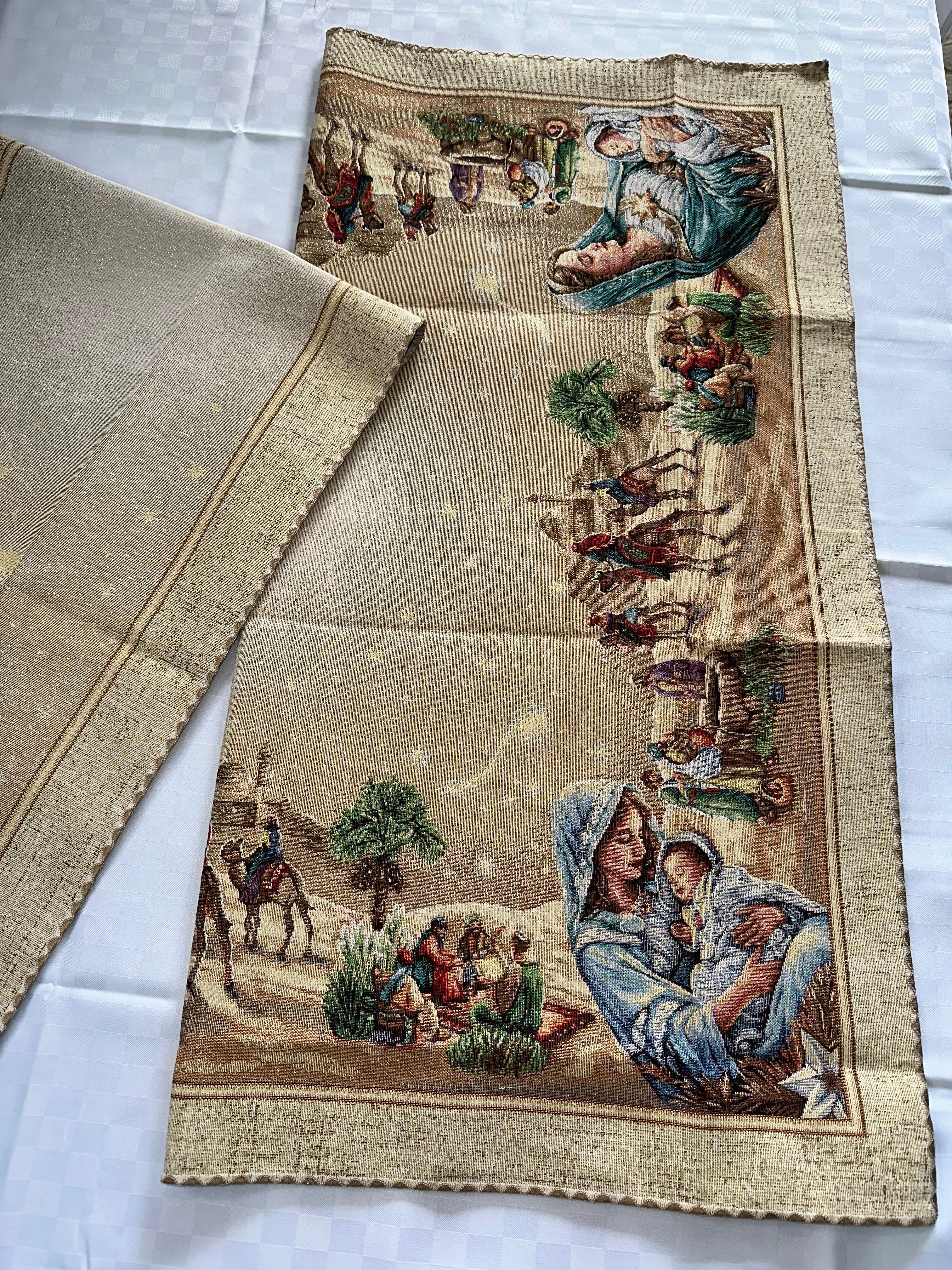 COORDINATO VINGI NATALIZIO IN TESSUTO GORBELIN disponibile Runner 40x140cm e Centrotavola 100x100cm art.Nazaret