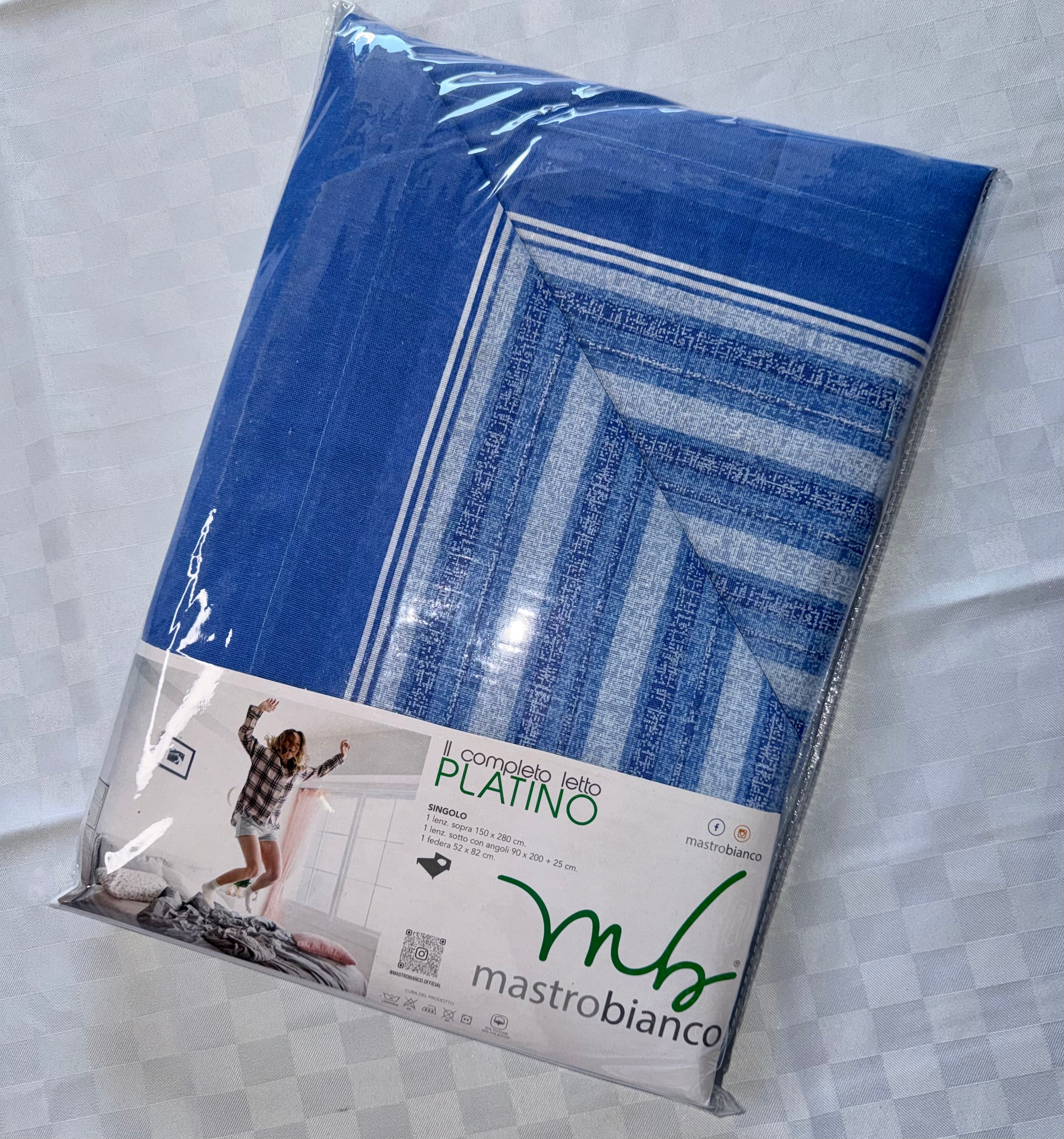 COMPLETO LENZUOLA PER LETTO SINGOLO Polycotton contiene Lenzuolo sopra,Lenzuolo sotto con angoli e Federa