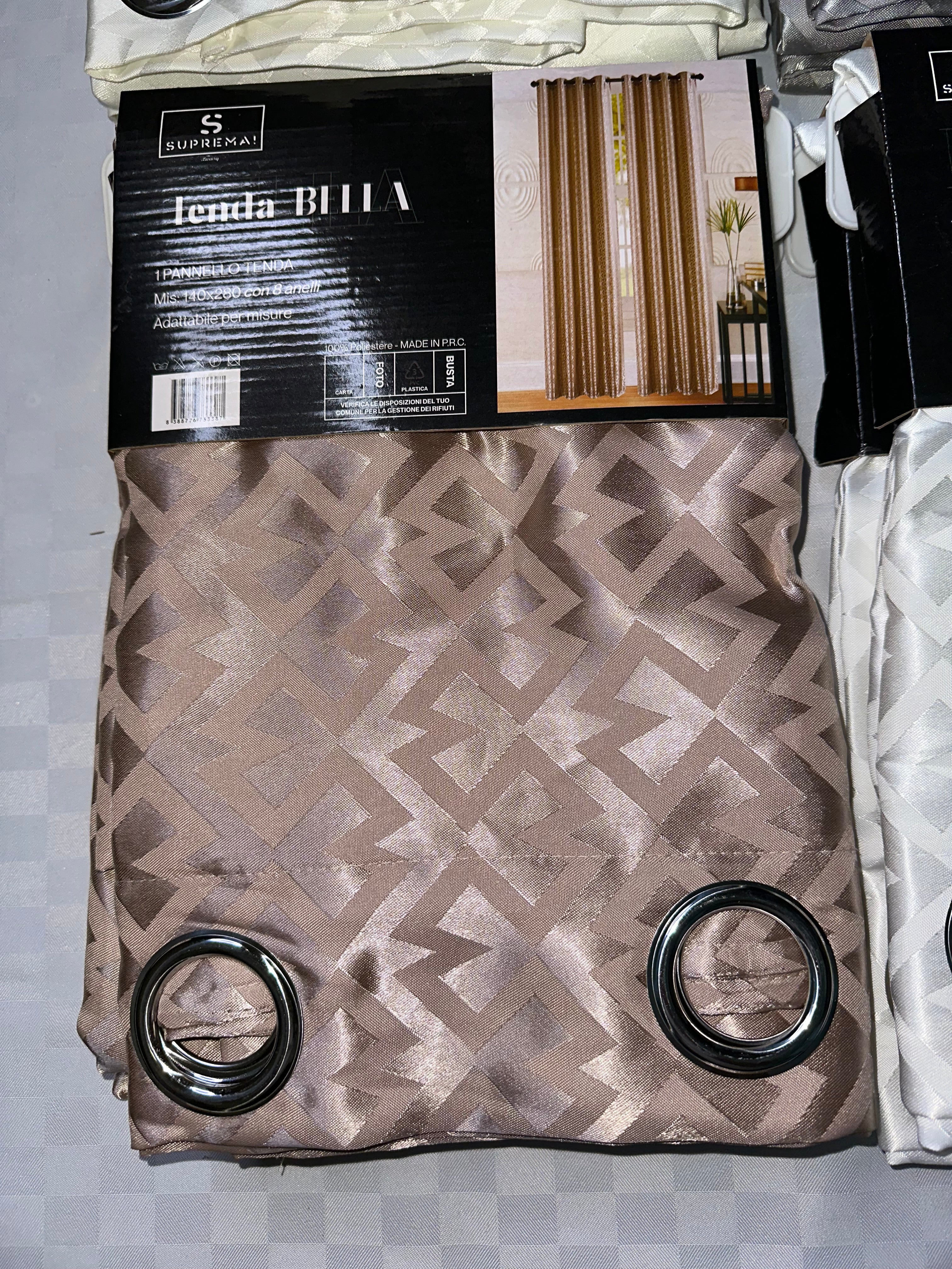 COPPIA DI TENDE PER INTERNI TESSUTO COPRENTE CONFEZIONE DA 2 TELI (OGNI TELO MISURA 140x280cm)art. Bella