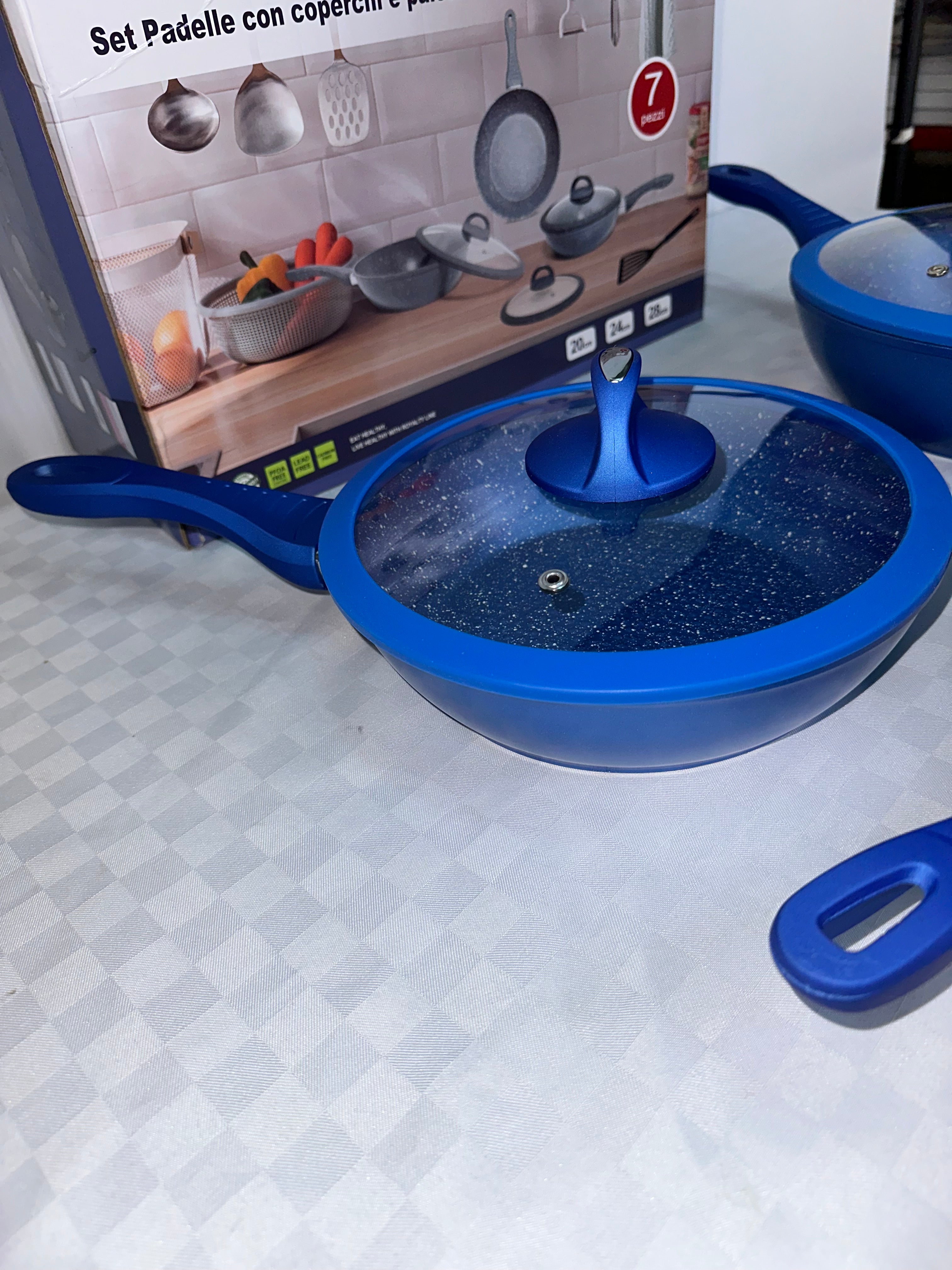 TRIS PADELLE 3 PEZZI CON COPERCHIO IN PIETRA LAVICA E ANTI-ADERENTE