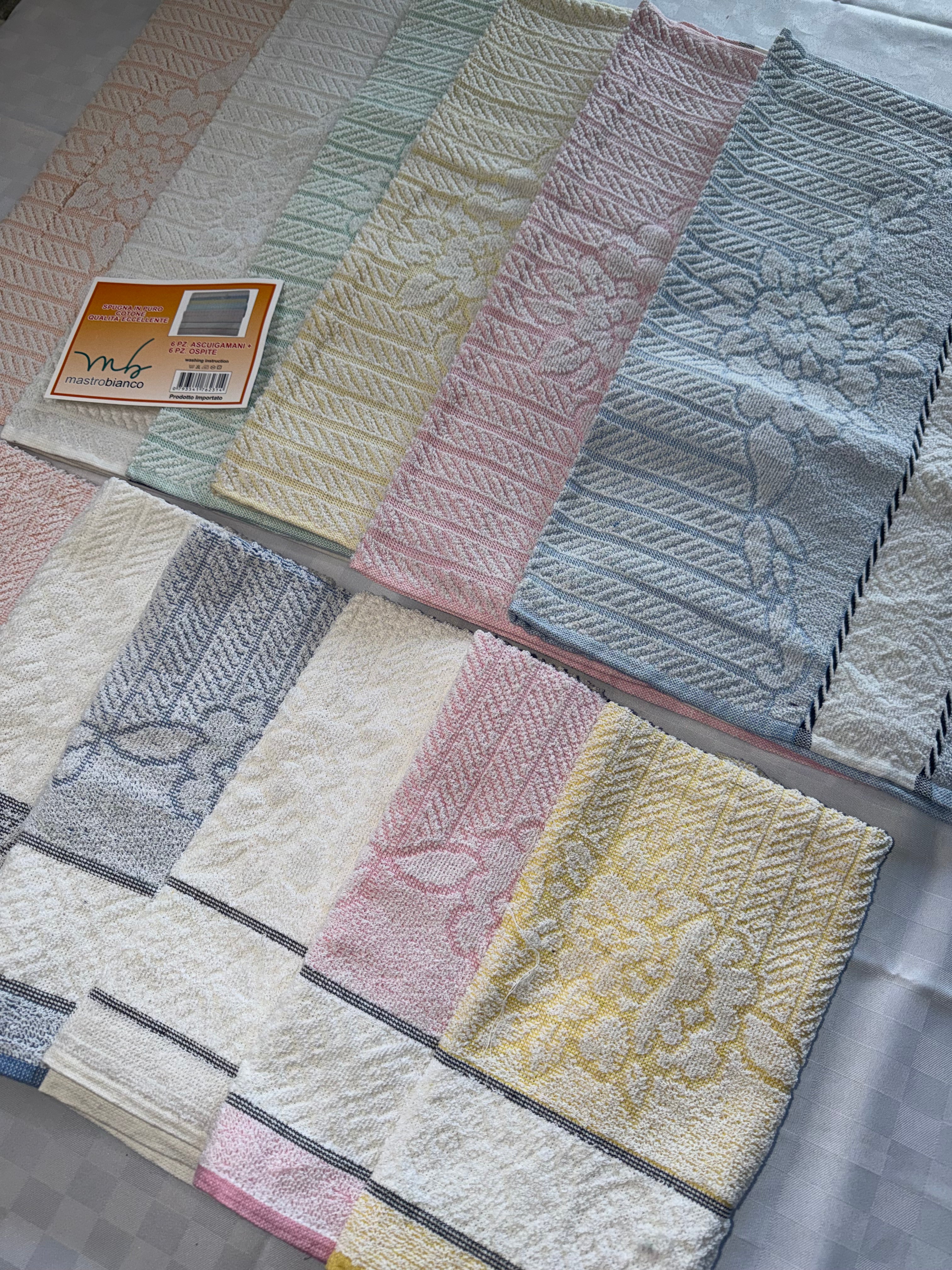 SET 12 PEZZI DI ASCIUGAMANI BAGNO IN SPUGNA contiene 6 Grandi Viso + 6 Piccole Ospite