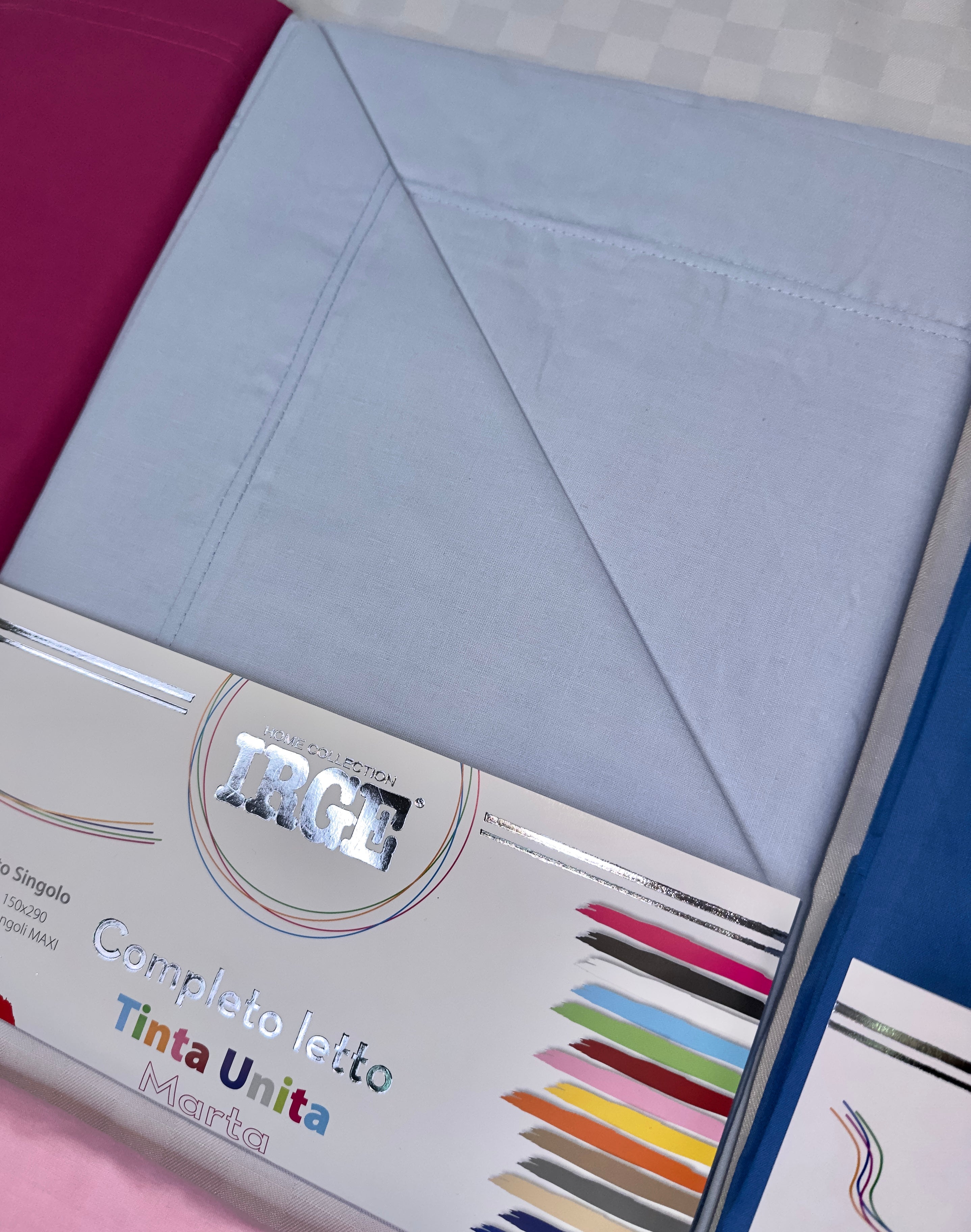 COMPLETO LENZUOLA IN 100% COTONE TINTA UNITA Matrimoniale, Singolo e 1 Posto e mezzo contiene: Lenzuolo sopra, Lenzuolo sotto con angoli e Federe