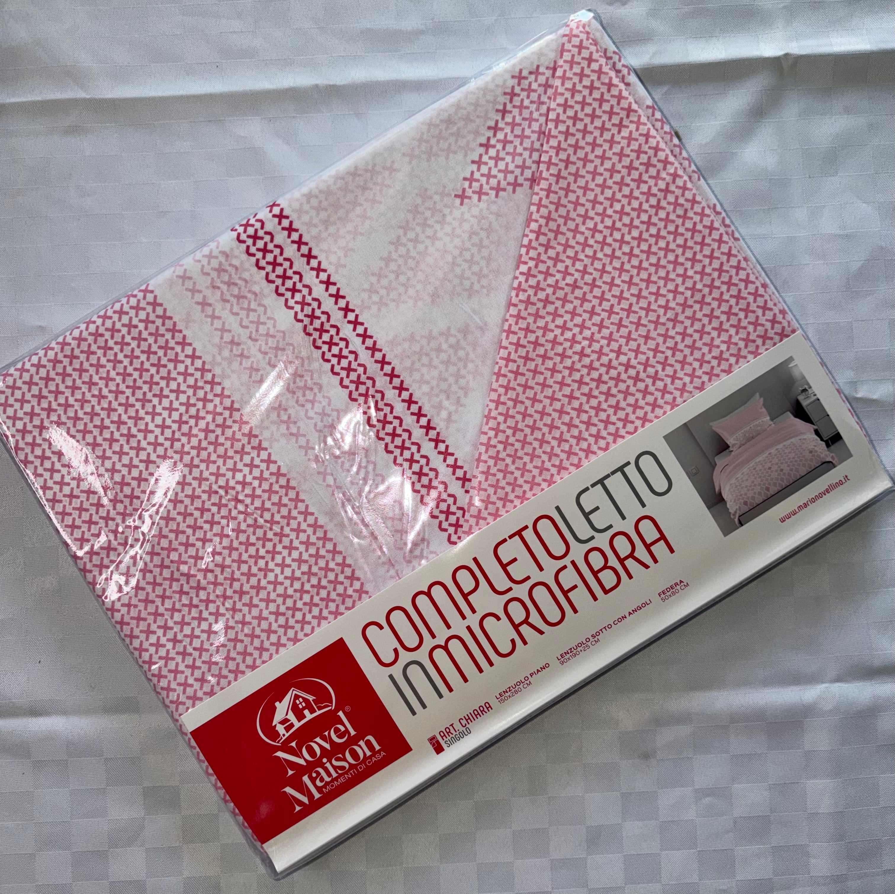COMPLETO LENZUOLA PER LETTO SINGOLO contiene Lenzuolo sopra,Lenzuolo sotto con angoli e Federa Microfybra