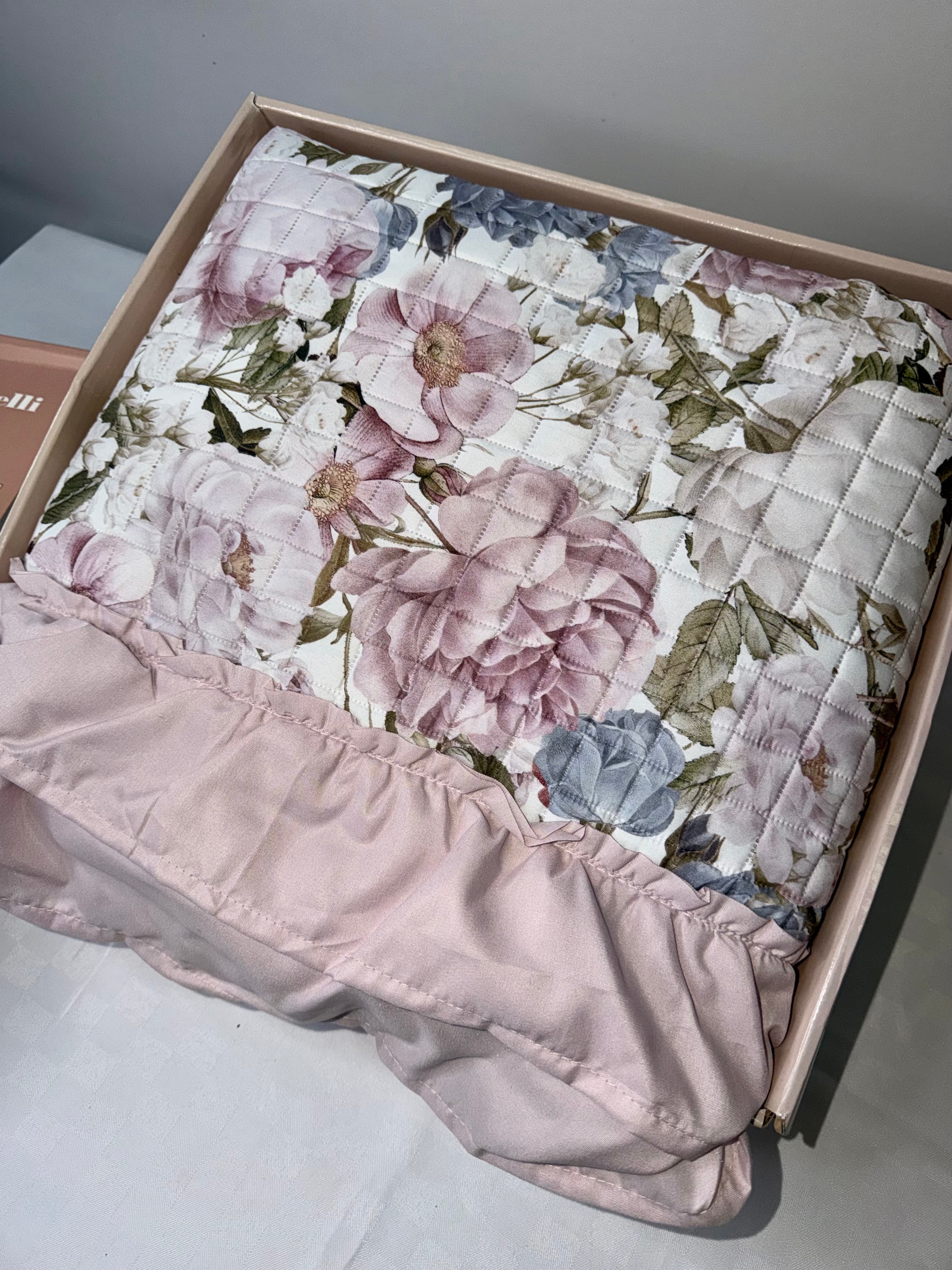 TRAPUNTINO PRIMAVERILE MATRIMONIALE CON VOILANT E FEDERA CUSCINO IN OMAGGIO misura 260x270cm