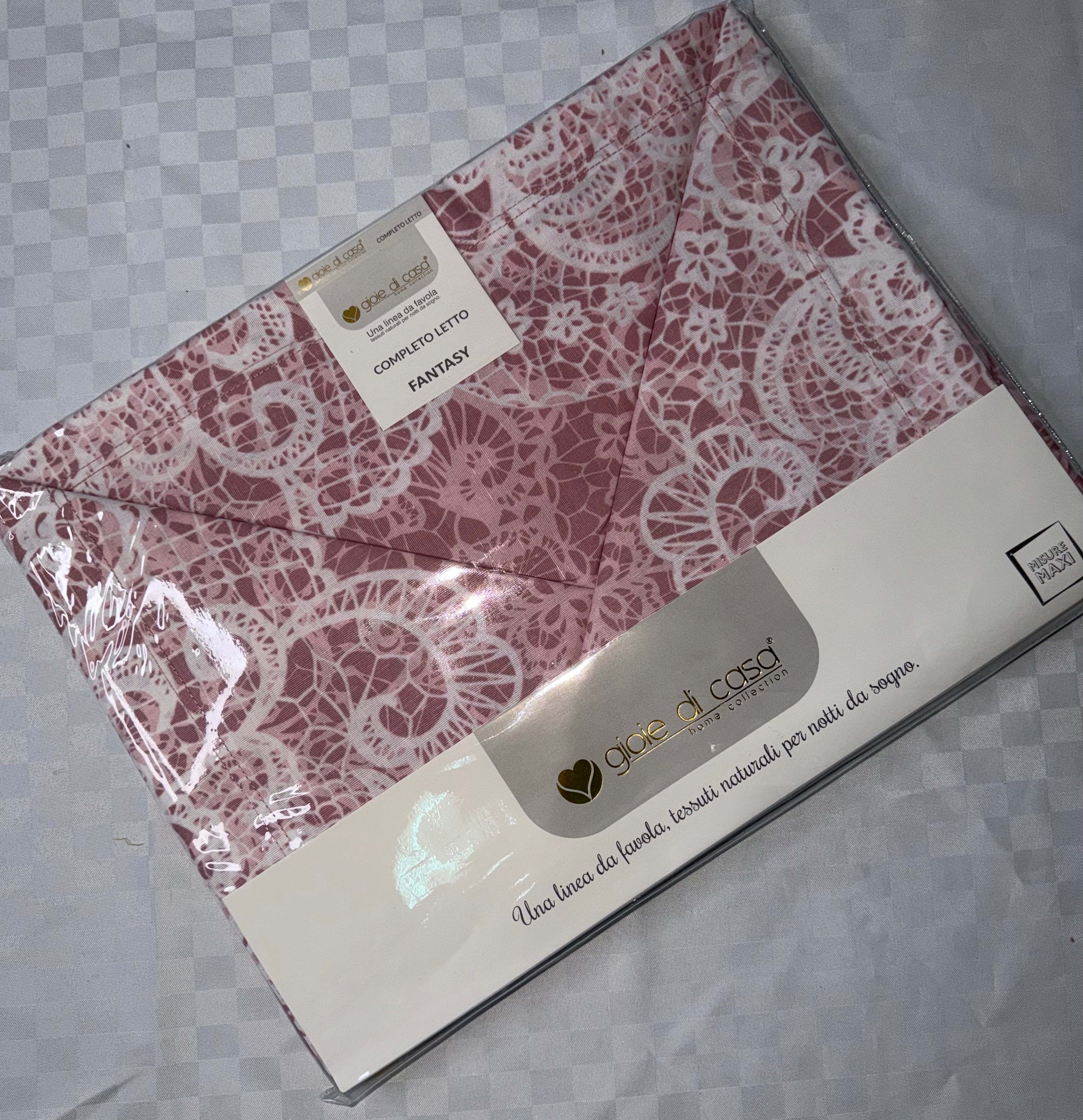 COMPLETO LENZUOLA PER LETTO MATRIMONIALE Polycotton contiene Lenzuolo sopra, Lenzuolo sotto con angoli e Due Federe