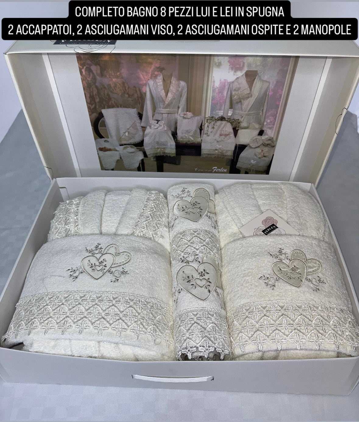 COMPLETO BAGNO 8 PEZZI LUI E LEI IN SPUGNA 2 ACCAPPATOI , 2 ASCIUGAMANI VISO, 2 ASCIUGAMANI OSPITE E 2 MANOPOLE