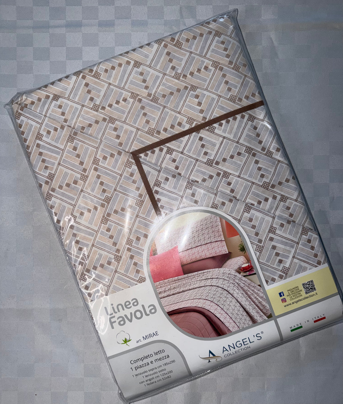 COMPLETO LENZUOLA 1 POSTO E MEZZO IN 100% COTONE contiene Lenzuolo sopra, Lenzuolo sotto con angoli e Federa (Copia)