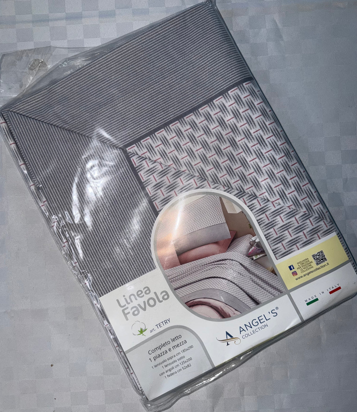 COMPLETO LENZUOLA 1 POSTO E MEZZO IN 100% COTONE contiene Lenzuolo sopra, Lenzuolo sotto con angoli e Federa
