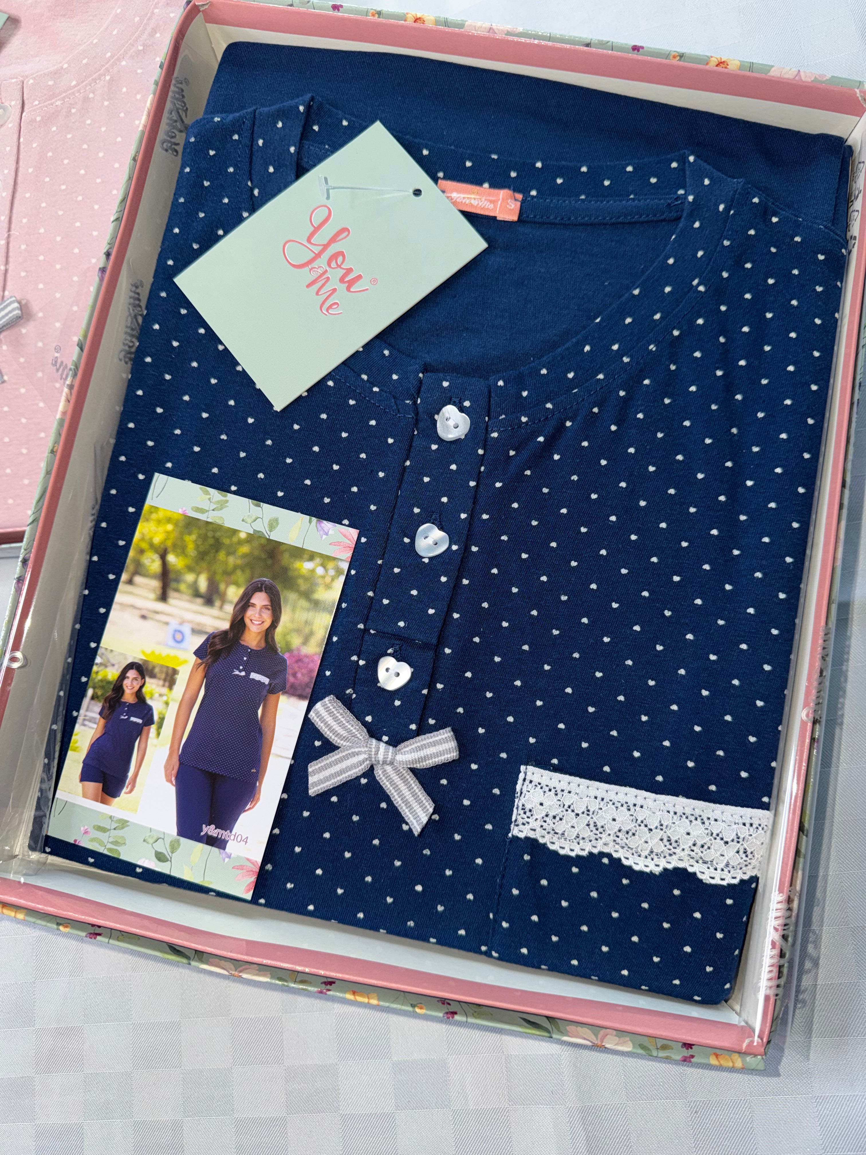 PIGIAMA DONNA 3 PEZZI IN 100% COTONE contiene Maglia mezza manica, Pantalone lungo e Pantaloncino corto