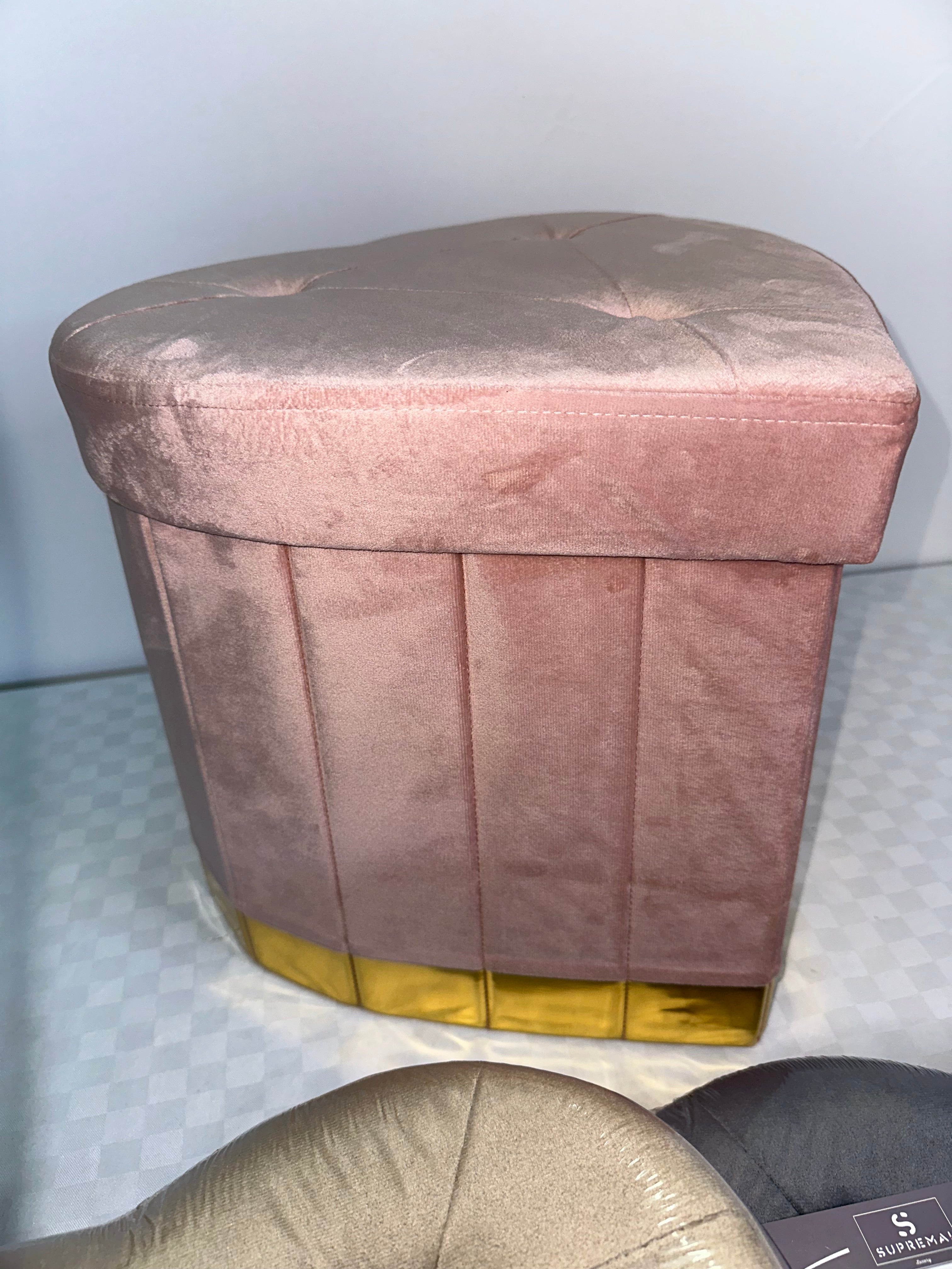POUF CONTENITORE A FORMA DI CUORE IN VELLUTO 40x40cm