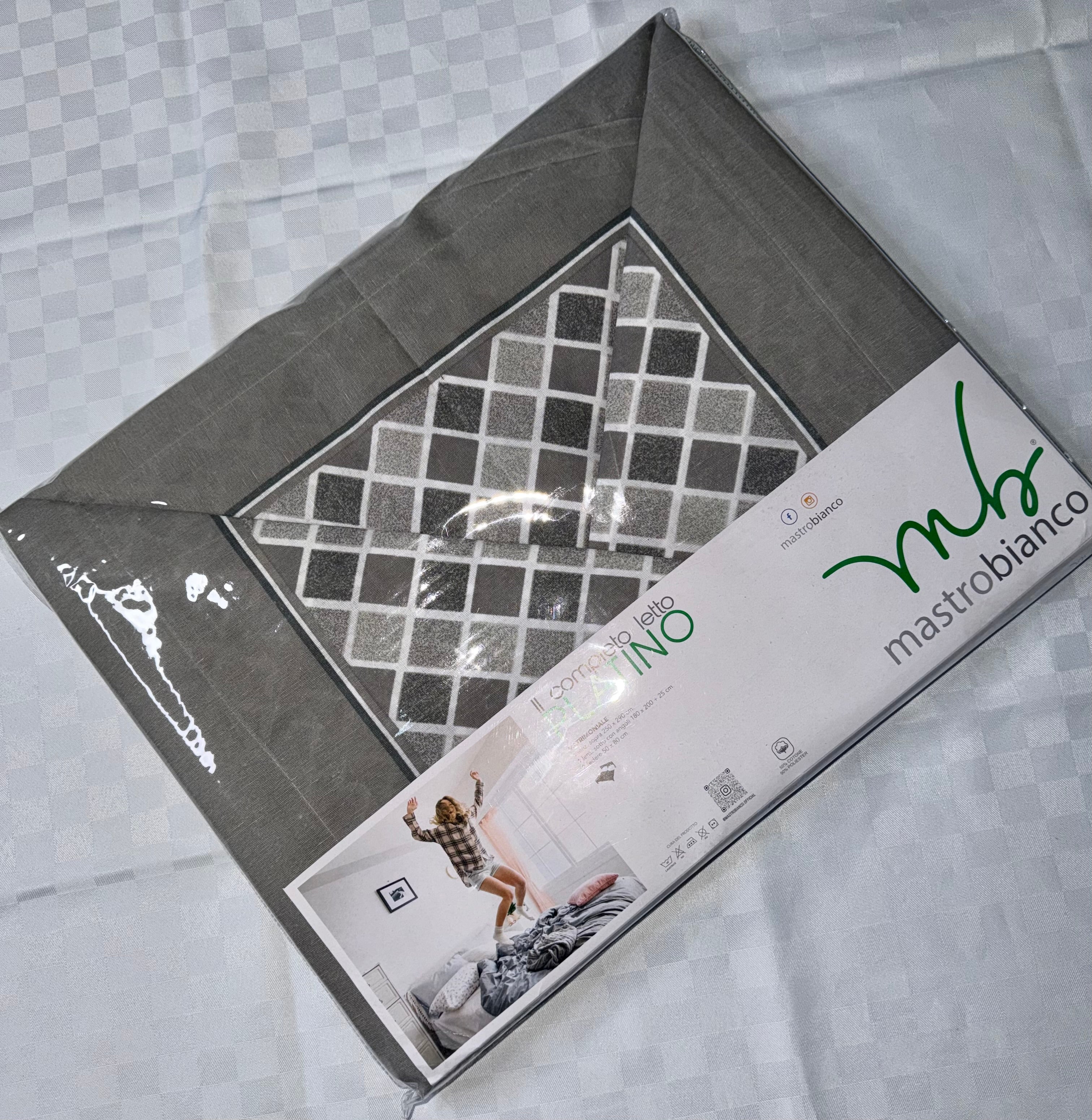 COMPLETO LENZUOLA PER LETTO MATRIMONIALE Polycotton Lenzuolo sopra, Lenzuolo sotto con angoli e Due Federe