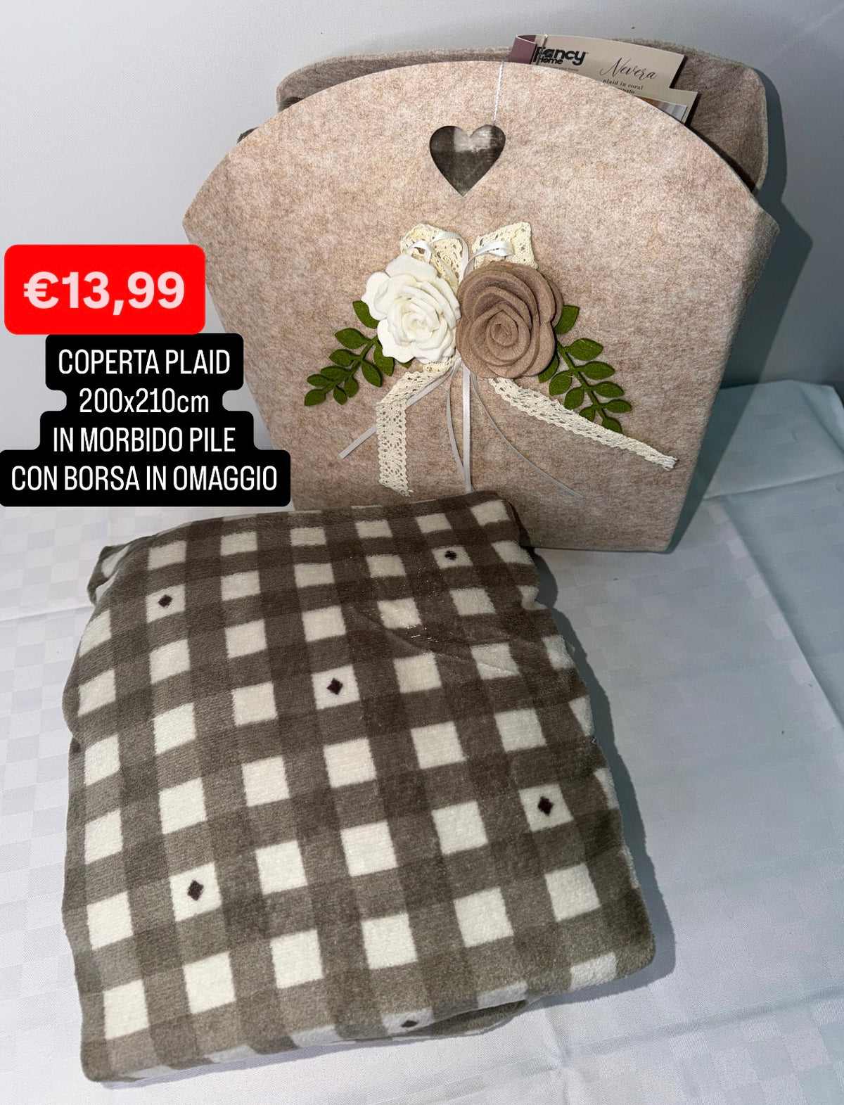 COPERTA PLAID IN MORBIDO PILE misura 210x200cm (COMPRESA DI BORSA IN OMAGGIO)