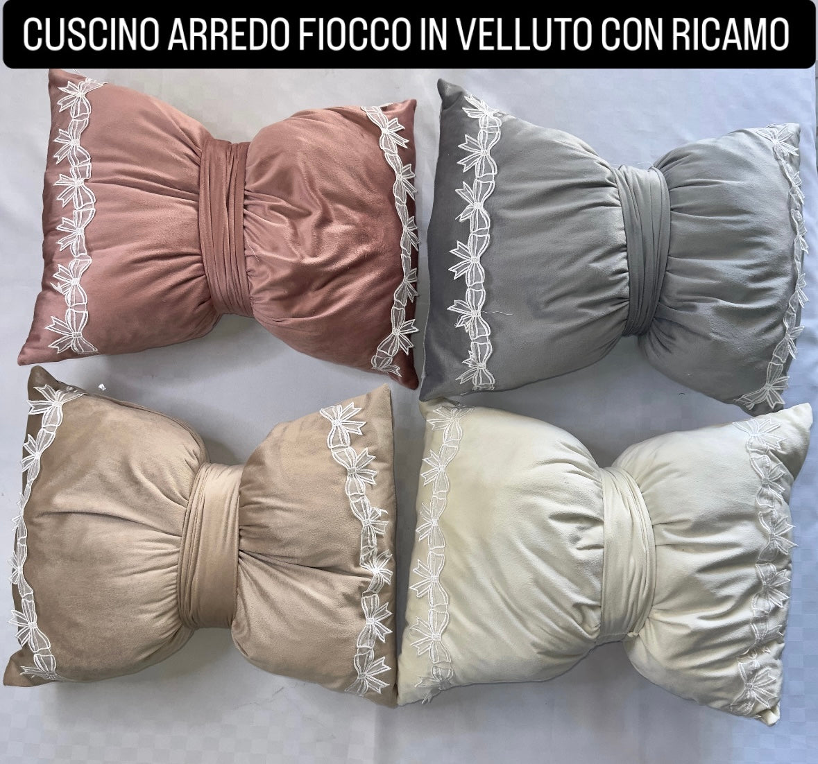 CUSCINO ARREDO FIOCCO IN VELLUTO CON RICAMO