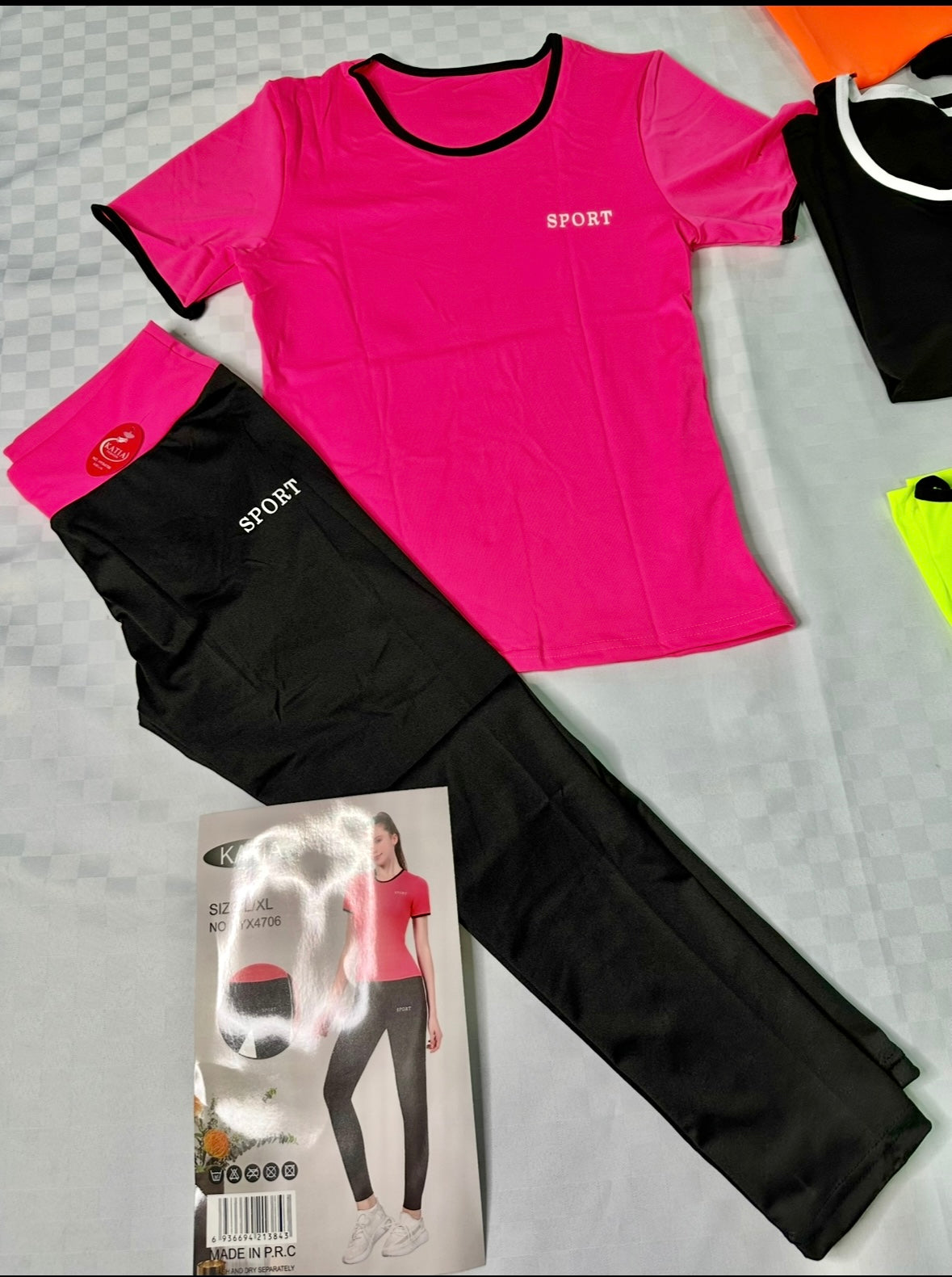 COMPLETO FITNESS DONNA ELASTICIZZATO T-Shirt e Leggings