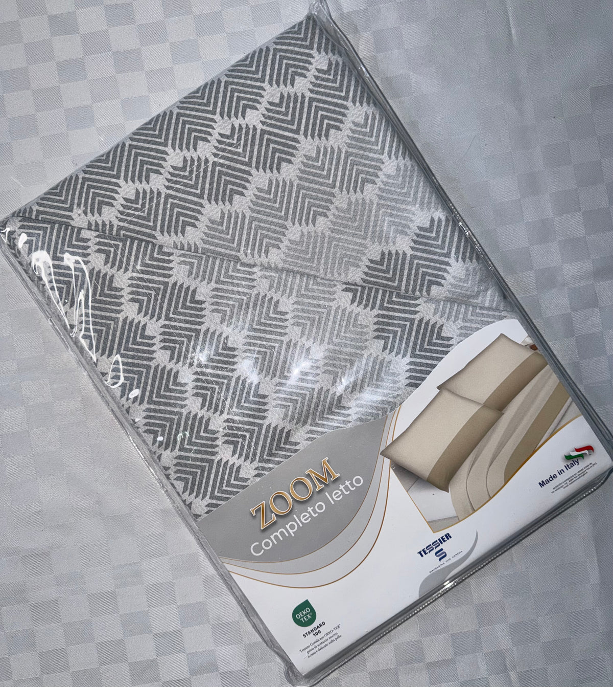COMPLETO LENZUOLA SINGOLO IN 100% COTONE contiene Lenzuolo sopra,Lenzuolo sotto con angoli e Federa