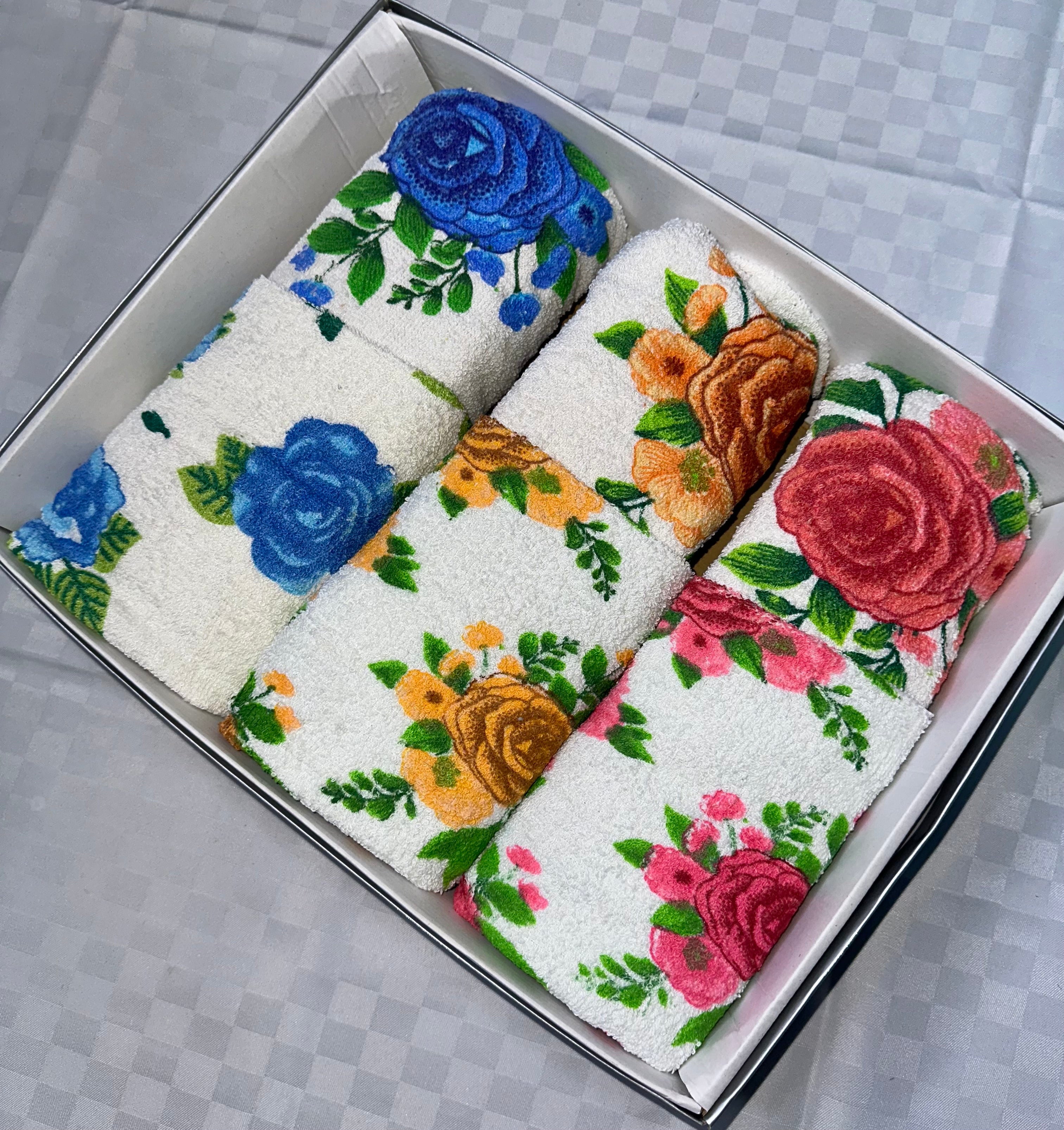 SET 6 PEZZI ASCIUGAMANO BAGNO IN SPUGNA contiene 3 Grandi Viso+3 Piccole Ospite