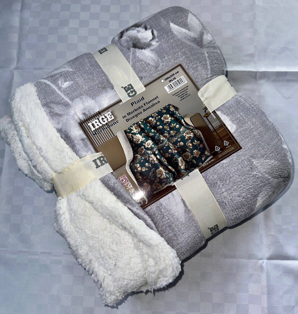 COPERTA PLAID IN MORBIDO PILE CON STRATO DI PELLICCIA SOTTO misura 200x225cm