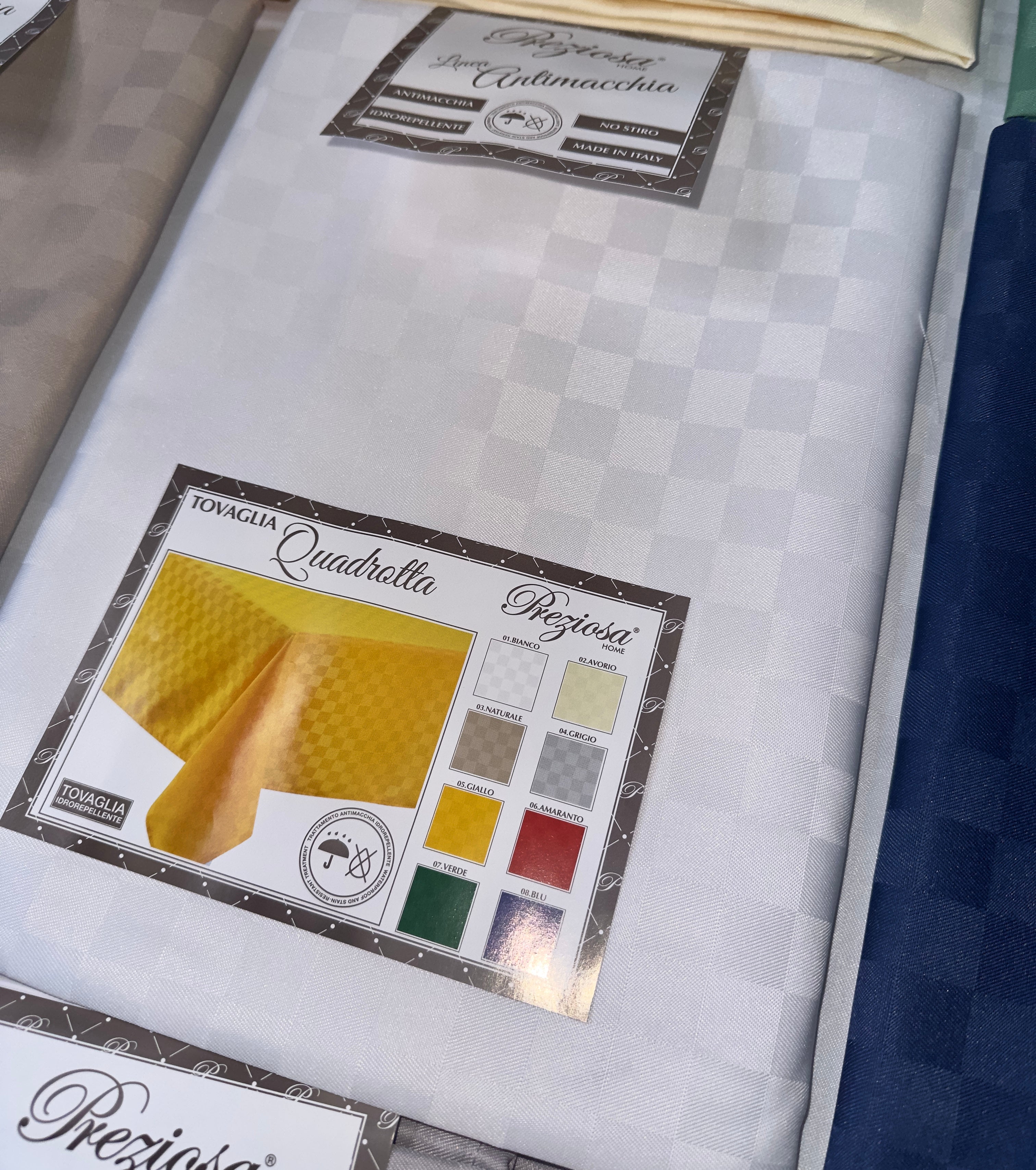 TOVAGLIA DA TAVOLA ANTI-MACCHIA E NO STIRO x4 persone (140x140cm) , x6 persone (140x180cm) , x12 persone (140x240cm) , x18 persone (140x360cm) e ROTONDA