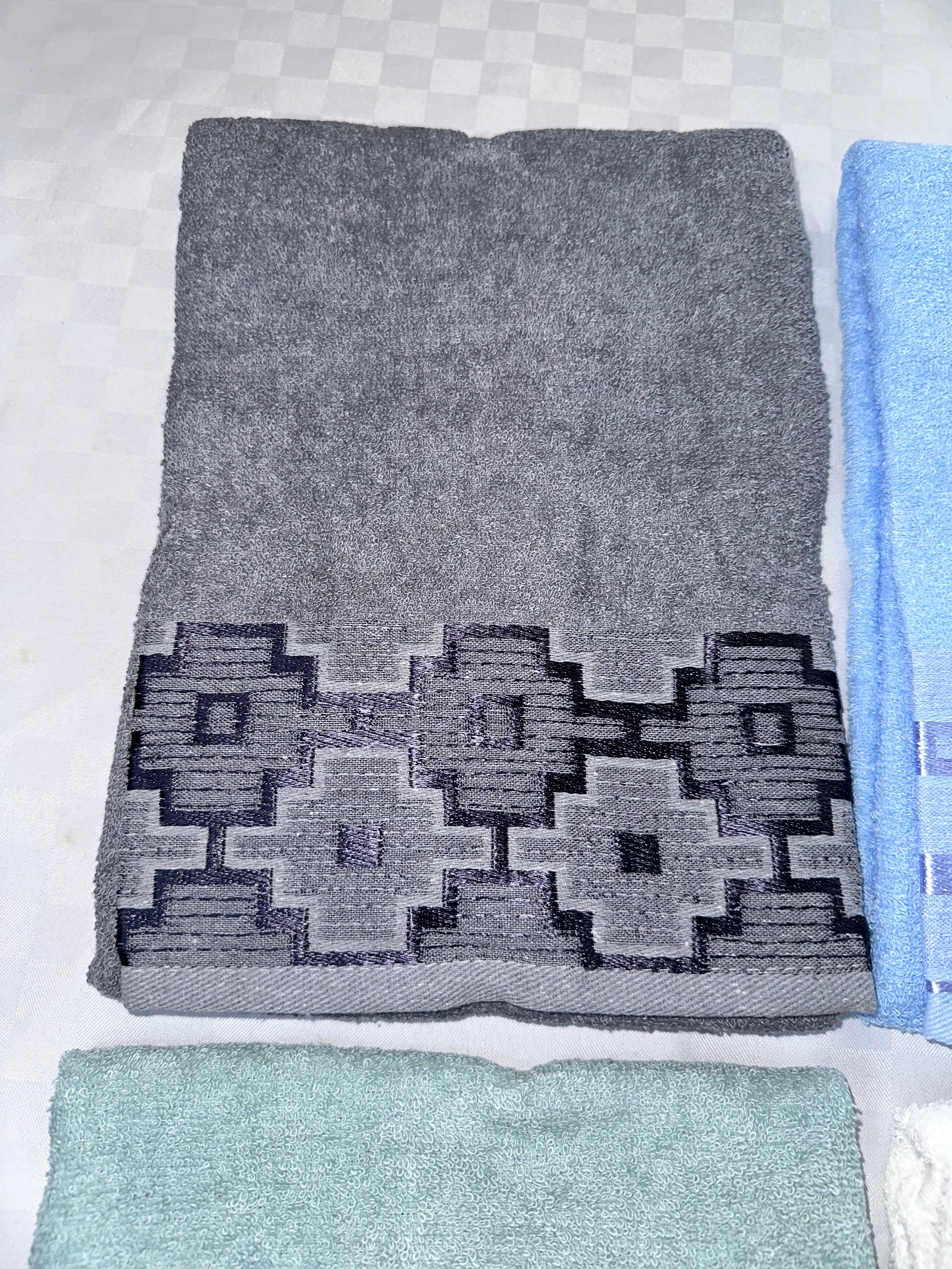COPPIA ASCIUGAMANI BAGNO IN SPUGNA 1 Grande Viso + 1 Piccola Ospite