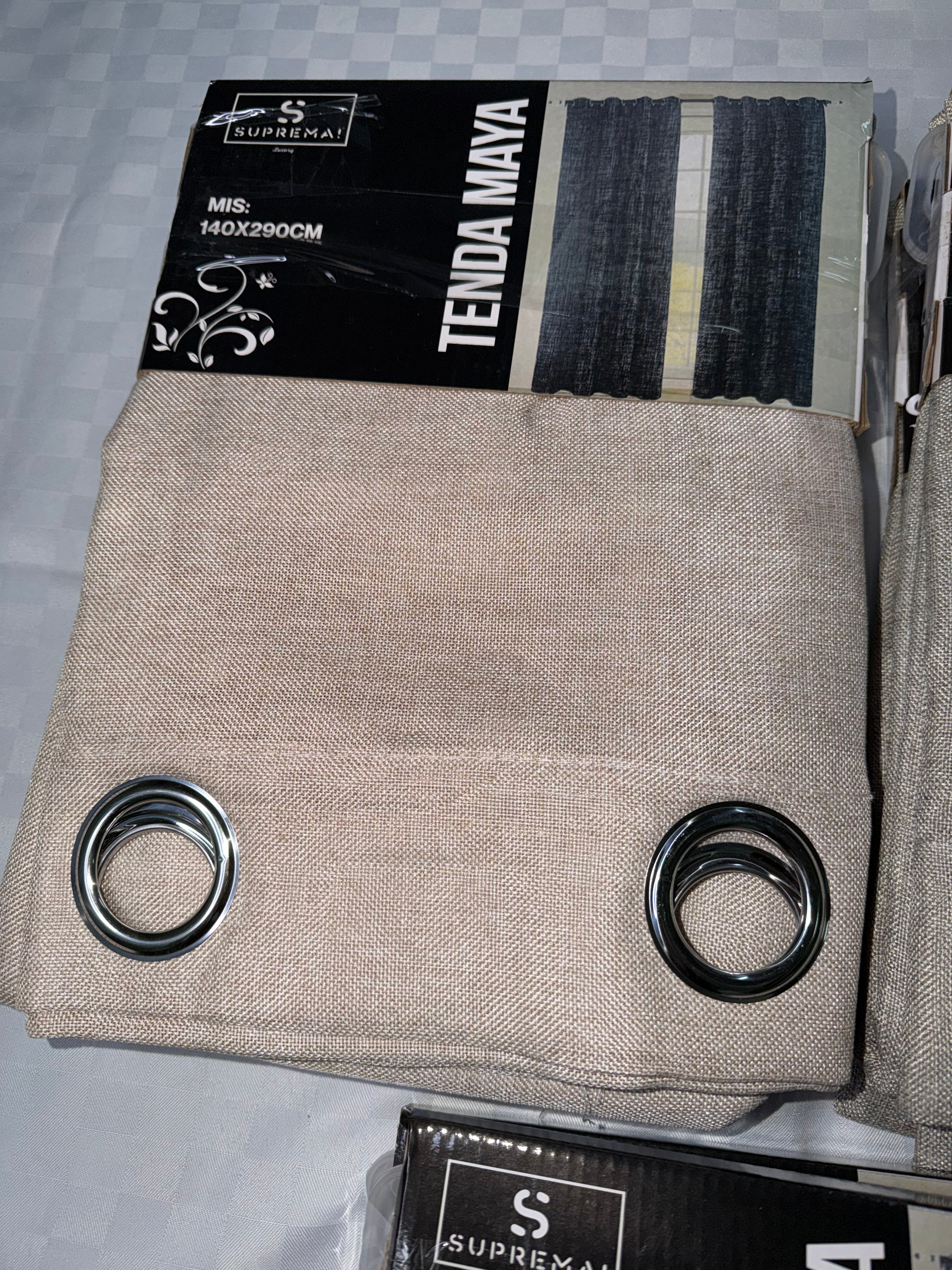 COPPIA DI TENDE PER INTERNI TESSUTO COPRENTE CONFEZIONE DA 2 TELI (OGNI TELO MISURA 140x290cm)art. Maya