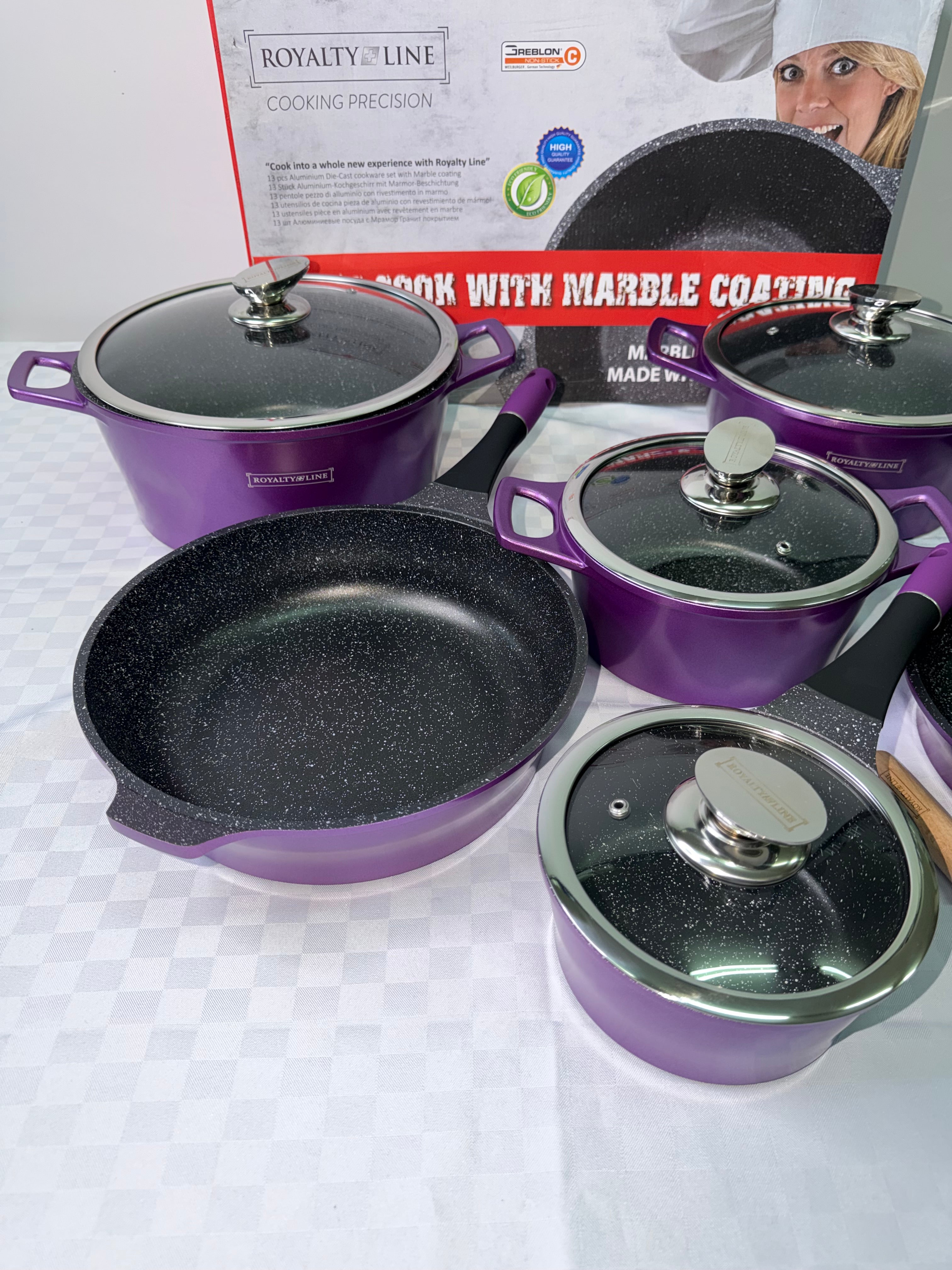 SET BATTERIA DI PENTOLE ROYALTY LINE IN PIETRA LAVICA E ANTI-ADERENTE contiene 6 PENTOLE ,4 COPERCHI e 1 MESTOLO DA CUCINA