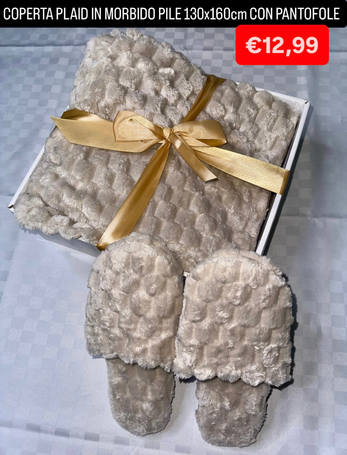 COPERTA PLAID IN MORBIDO PILE 130x160cm CON PANTOFOLE(Confezione scatolata)