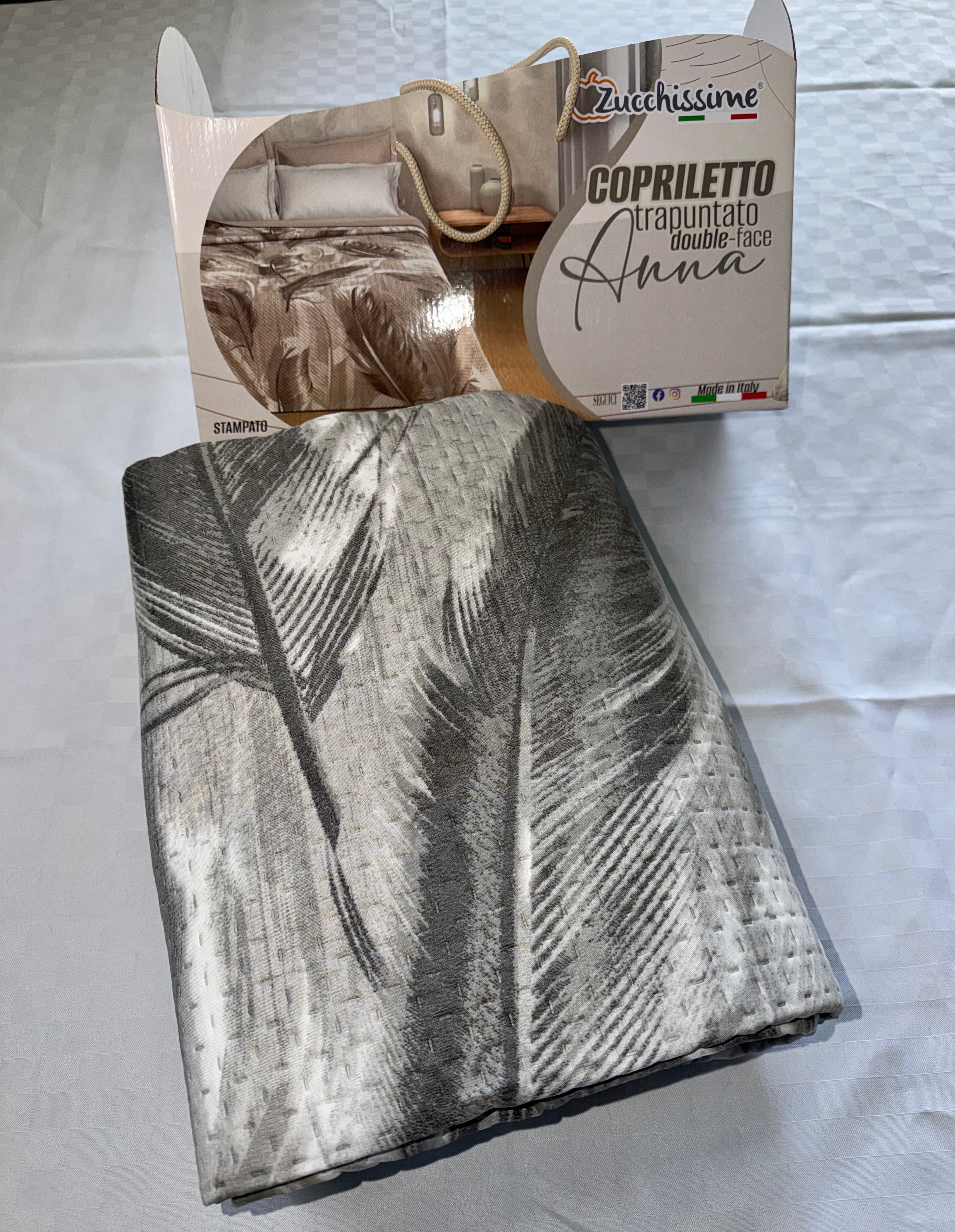 COPRILETTO ESTIVO MATRIMONIALE misura 260x260cm (DOUBLE-FACE Fantasie e Tinta unita)