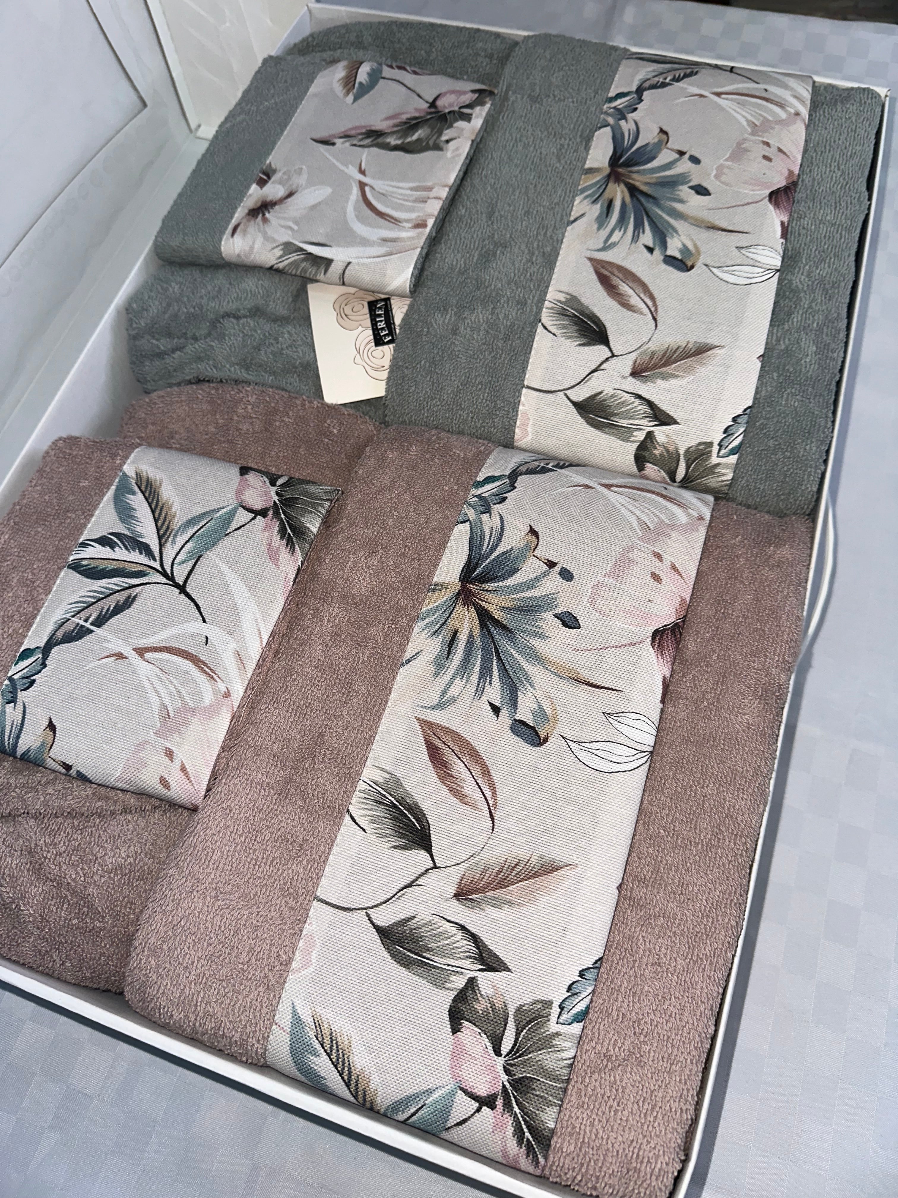 COMPLETO BAGNO 8 PEZZI LUI E LEI IN SPUGNA  2 ACCAPPATOI , 2 ASCIUGAMANI VISO, 2 ASCIUGAMANI OSPITE E 2 MANOPOLE