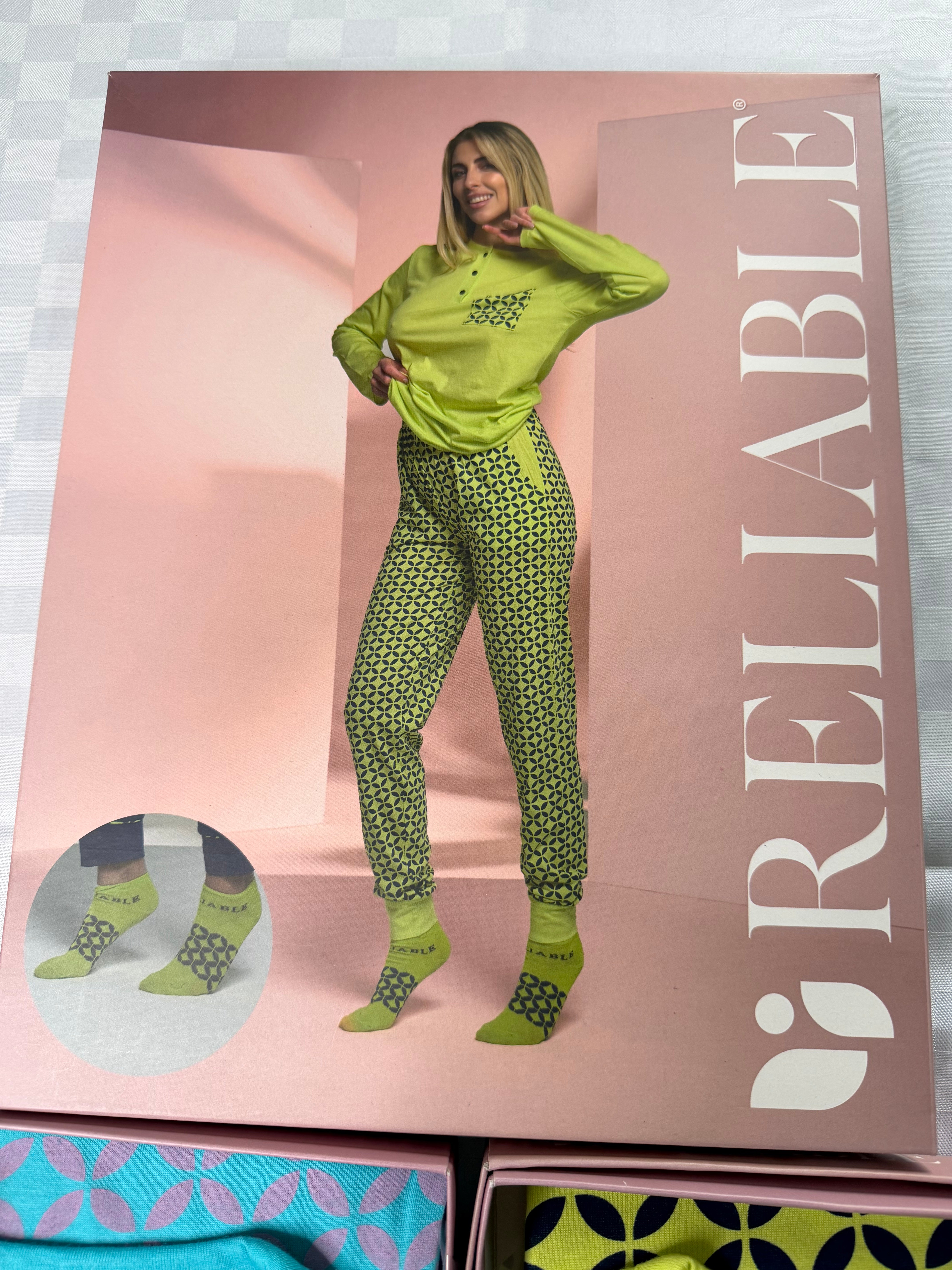 PIGIAMA DONNA IN COTONE CON CALZINI MANICA LUNGA E PANTALONE LUNGO