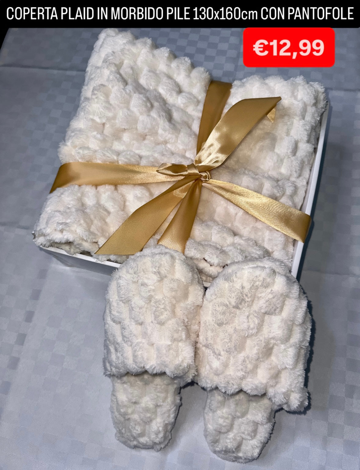 COPERTA PLAID IN MORBIDO PILE 130x160cm CON PANTOFOLE(Confezione scatolata)