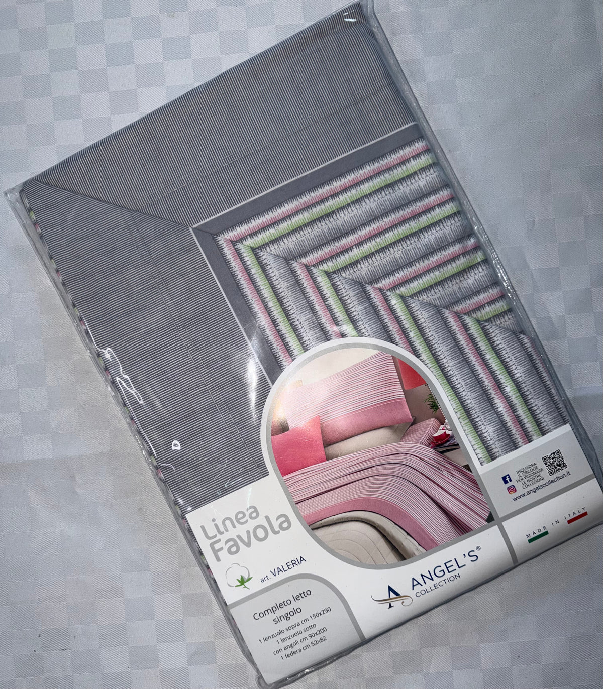 COMPLETO LENZUOLA PER LETTO SINGOLO IN 100% COTONE contiene Lenzuolo sopra,Lenzuolo sotto con angoli e Federa