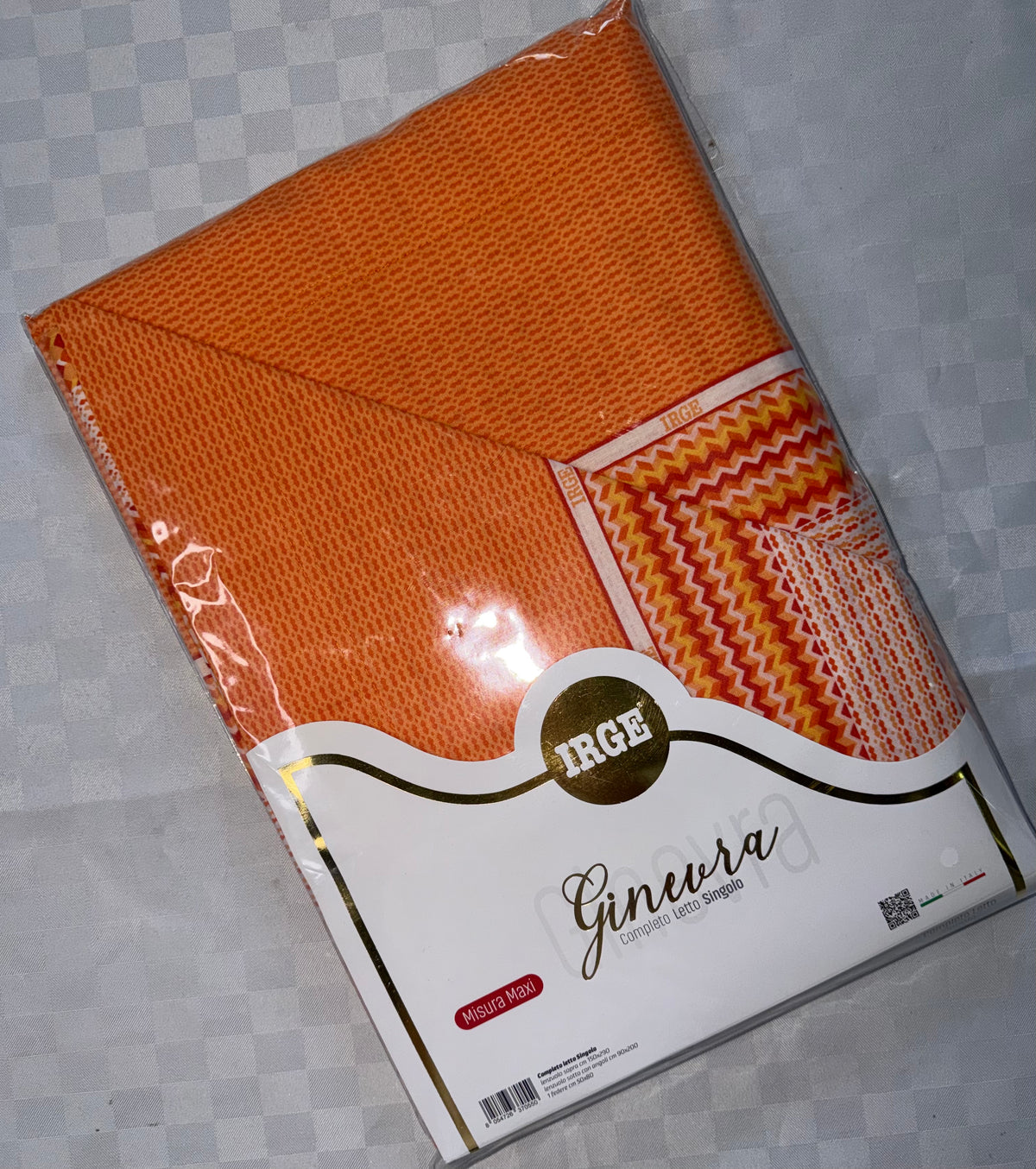 COMPLETO LENZUOLA PER LETTO SINGOLO IN 100% COTONE contiene Lenzuolo sopra,Lenzuolo sotto con angoli e Federa