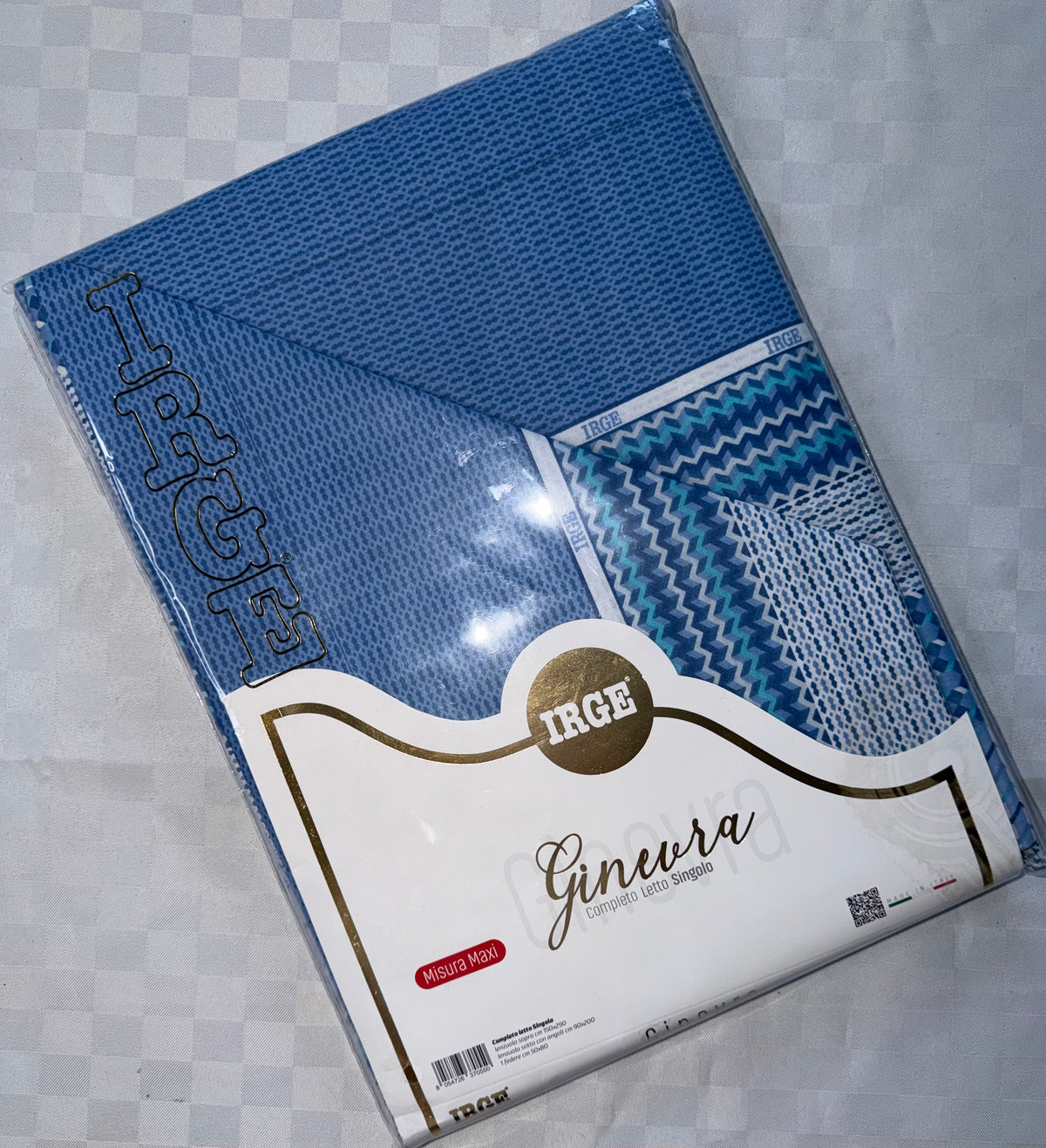 COMPLETO LENZUOLA PER LETTO SINGOLO IN 100% COTONE contiene Lenzuolo sopra,Lenzuolo sotto con angoli e Federa