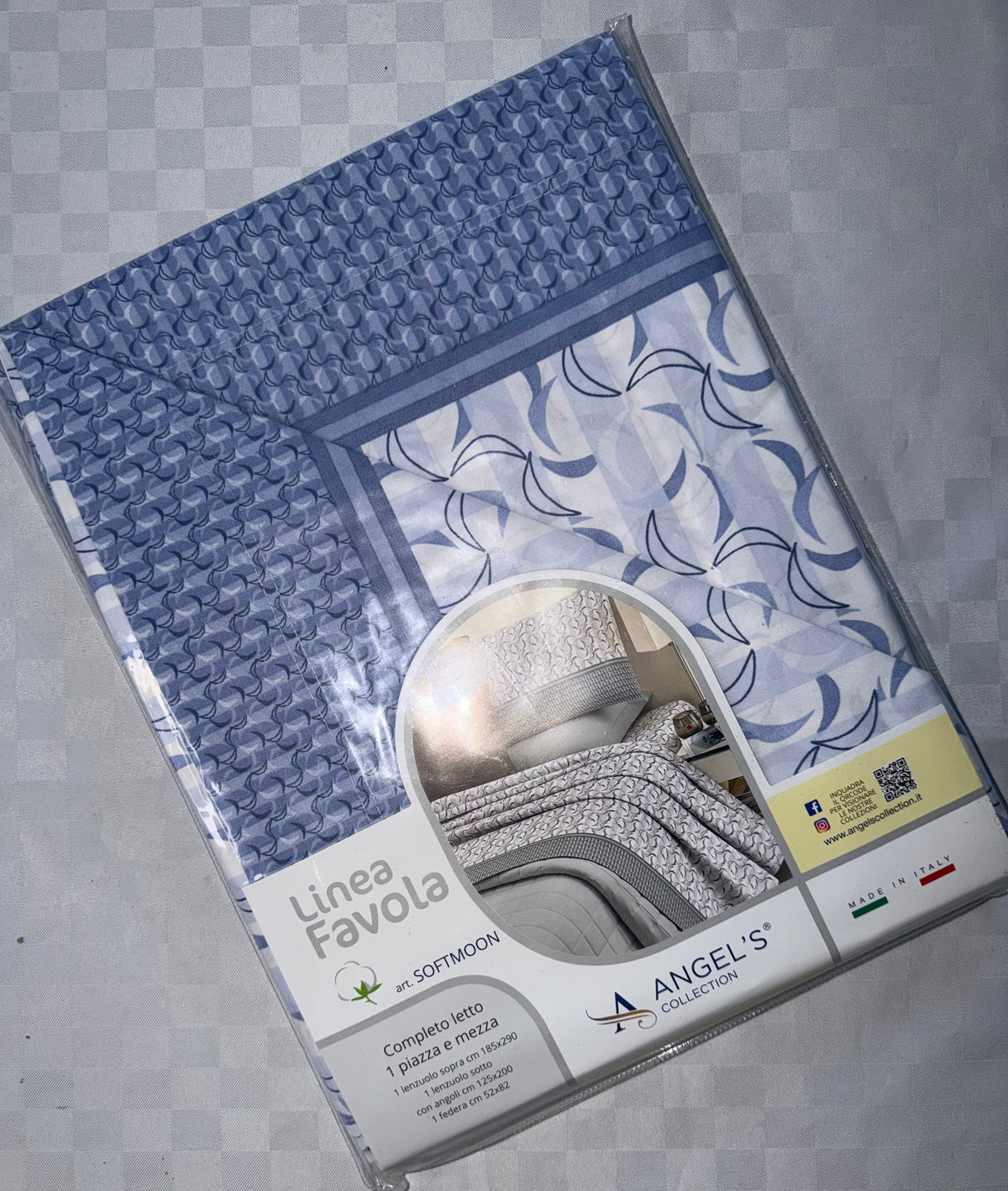COMPLETO LENZUOLA 1 POSTO E MEZZO IN 100% COTONE contiene  Lenzuolo sopra, Lenzuolo sotto con angoli e Federa